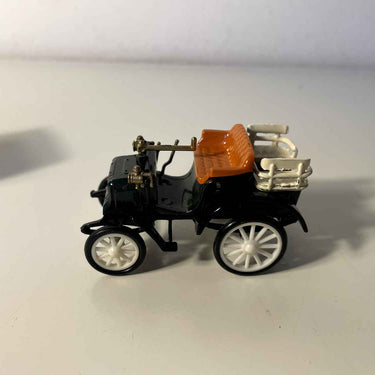 Panhard et Levassor "Tonneau" de 1895 -Collection RAMI fabriqué par JMK
