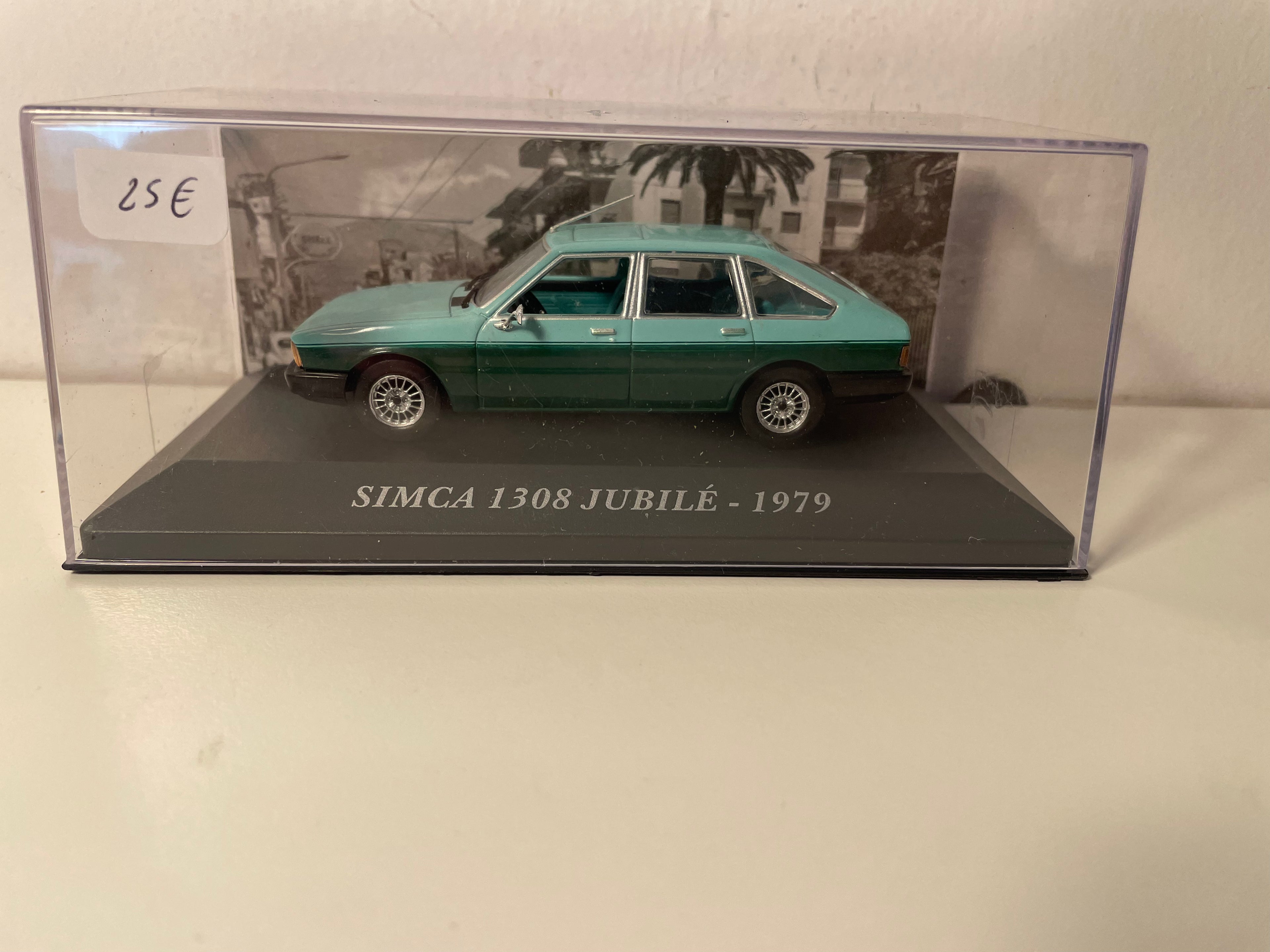 Simca 1308 Jubiläum vun 1979 mat 2 grénge Faarwen