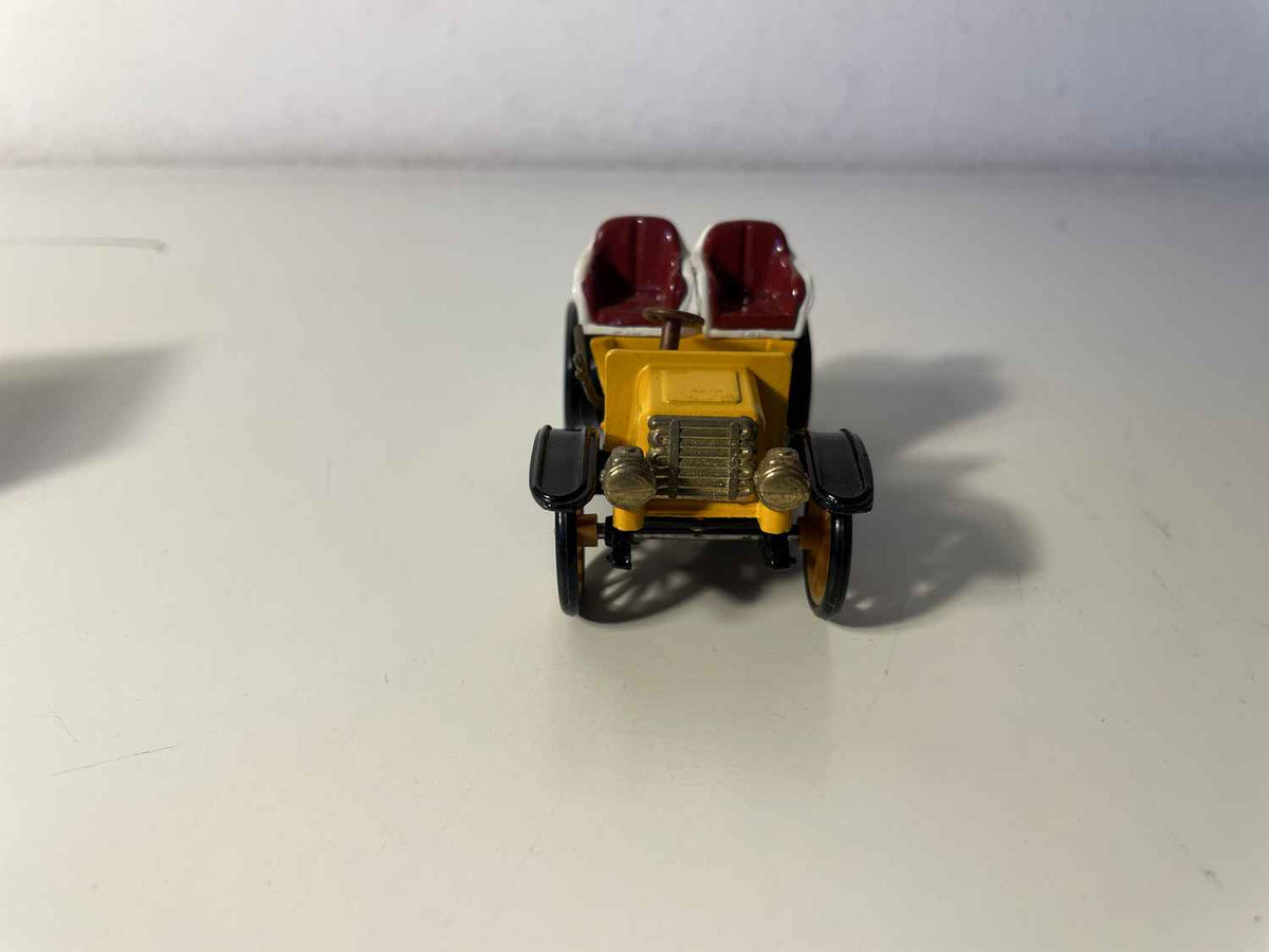 Luc Court de 1901 (course deux bacquets) - Collection RAMI fabriqué par JMK