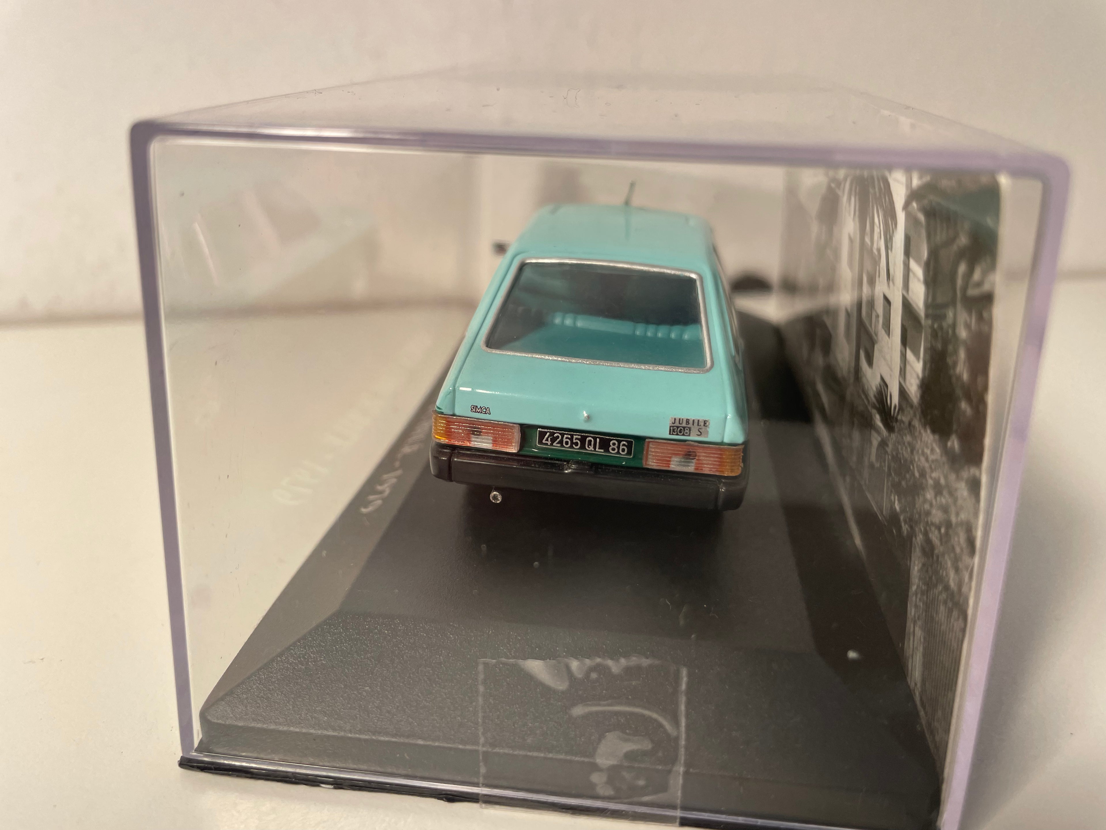 Simca 1308 Jubiläum vun 1979 mat 2 grénge Faarwen