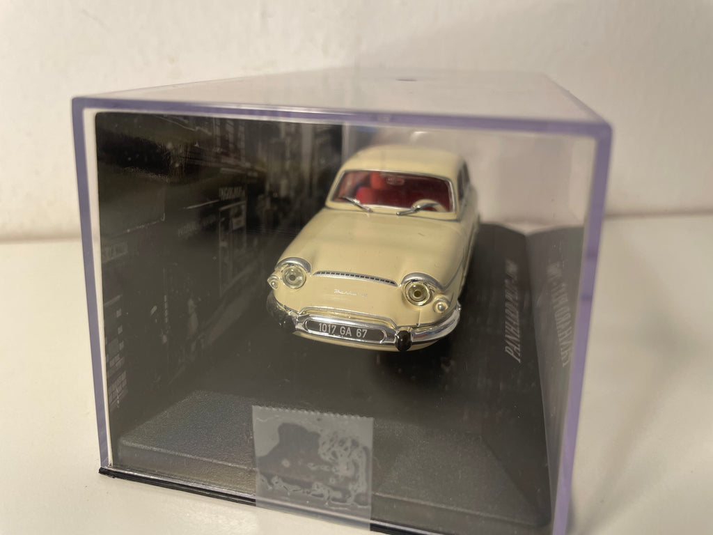 Panhard PL 17 creme/beige Faarf? vun 1960