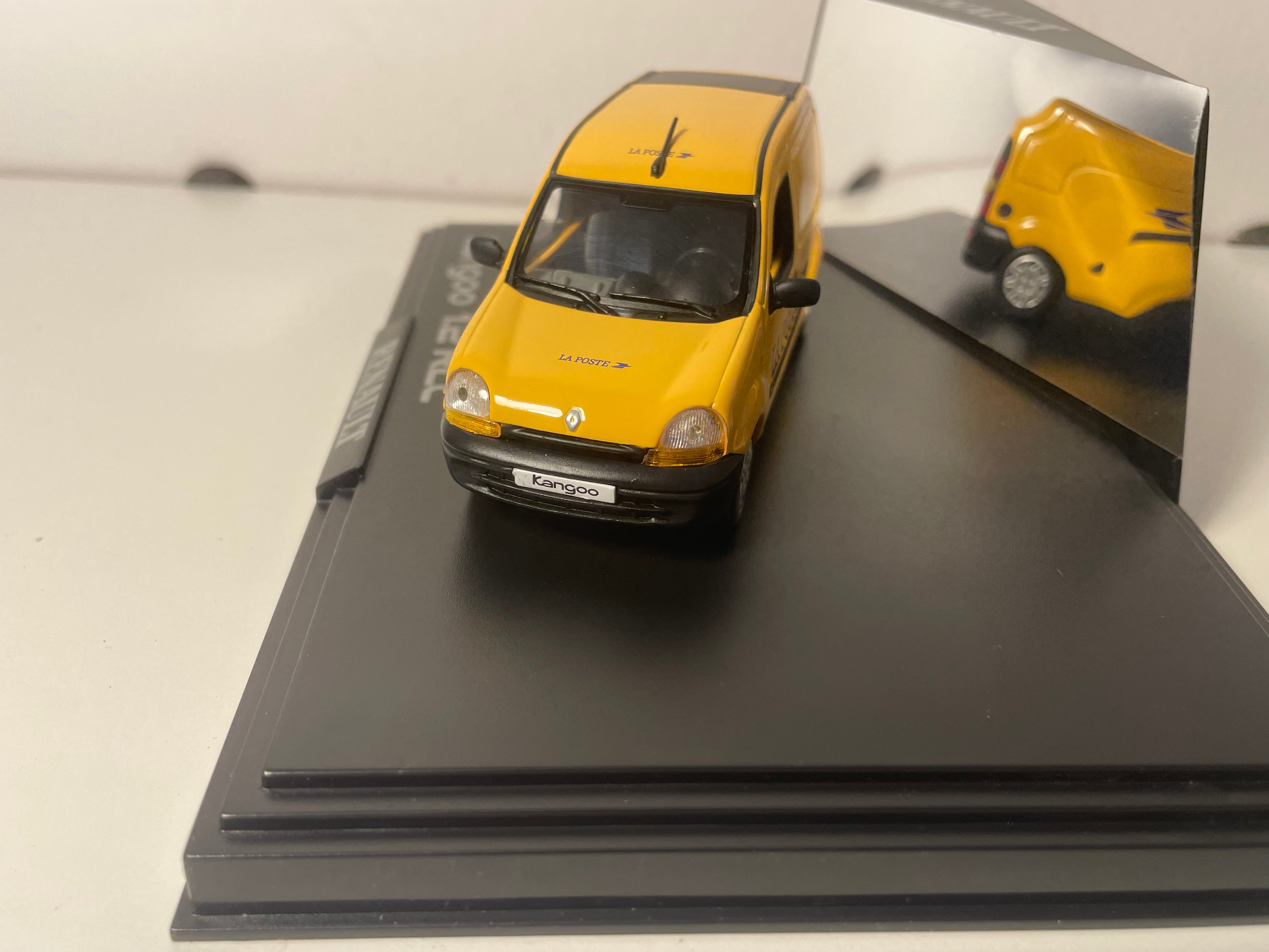 Renault Kangoo 1.2 RLC giel - La Poste - PTT - NOREV