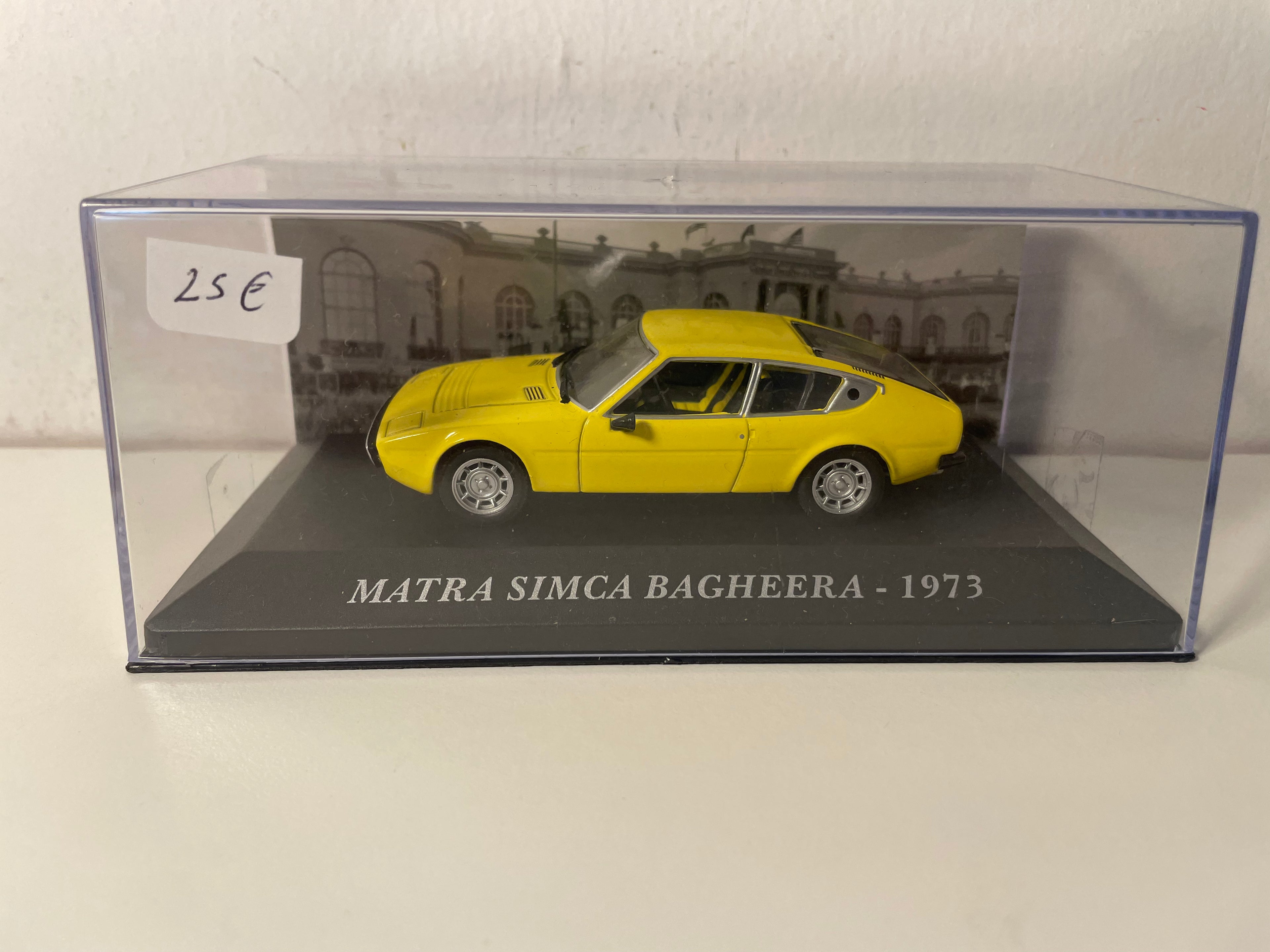 Yellow Matra Simca Bagheera aus 1973