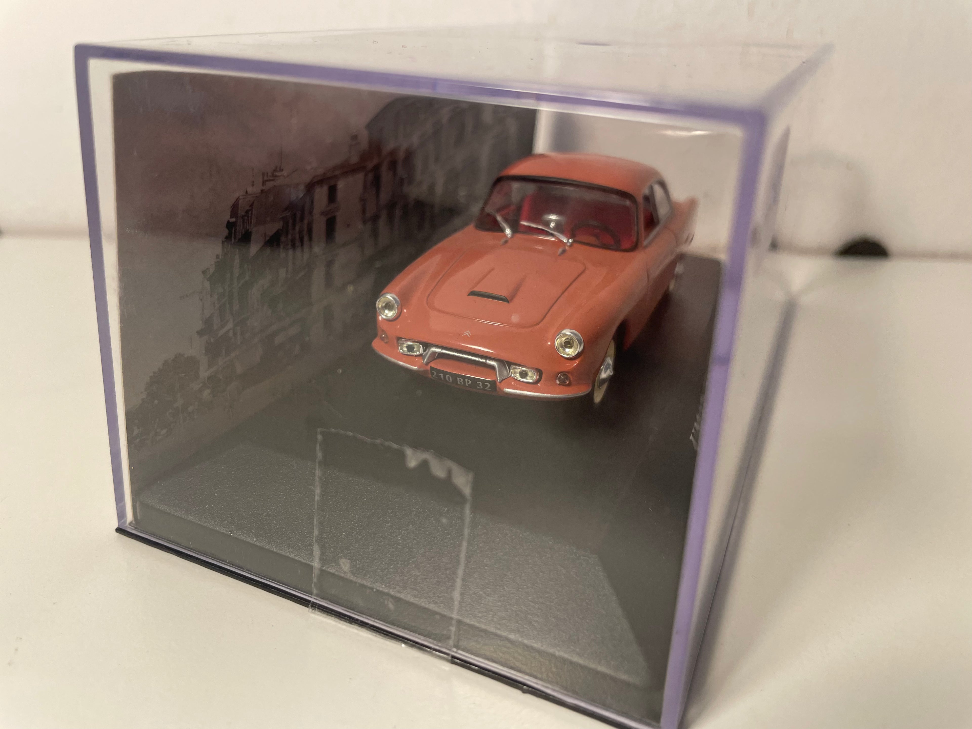 Braune Umap Coupé vun 1958