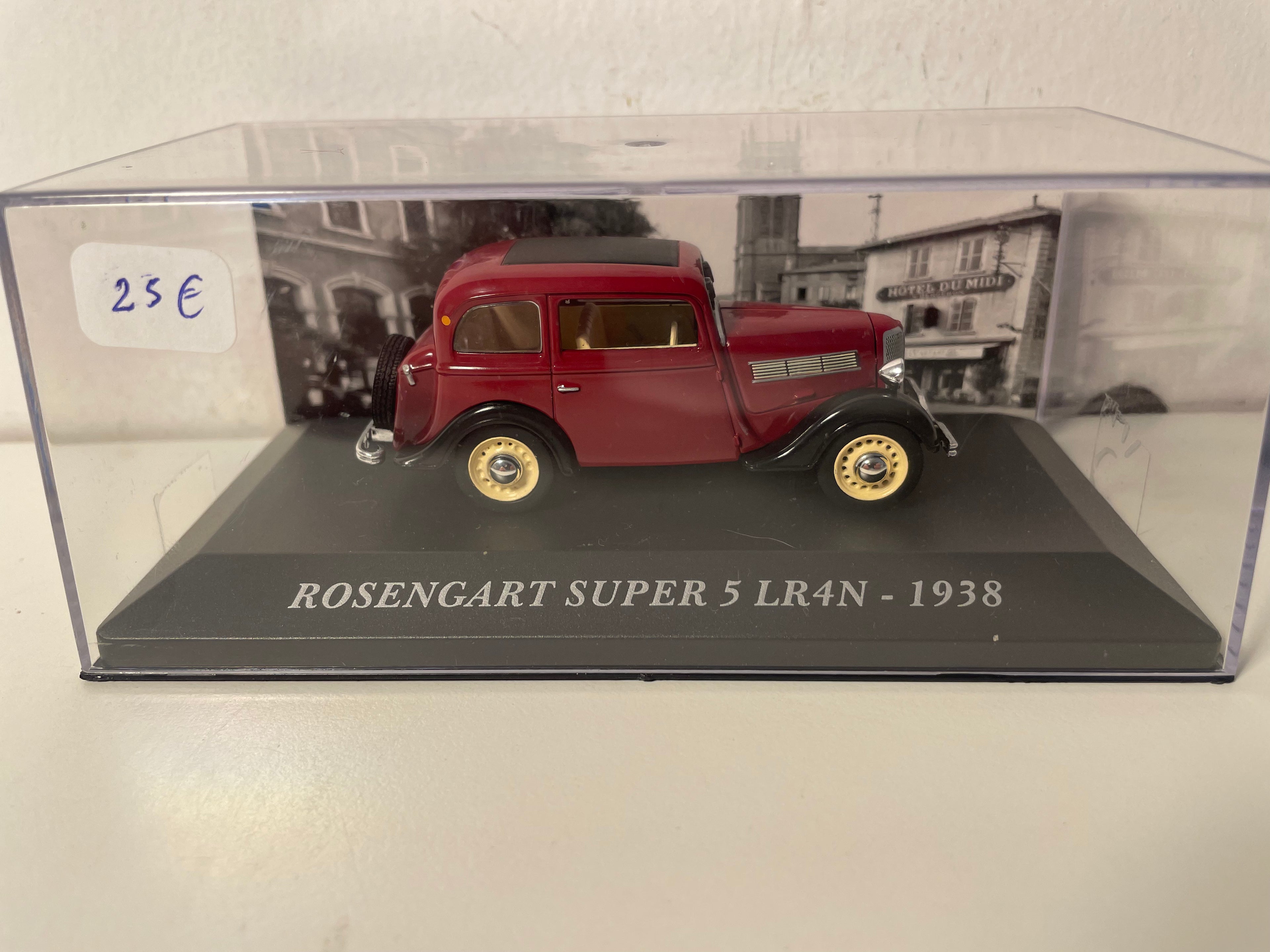 Rosengart super 5 LR4N rouge foncé/bordeaux de 1938