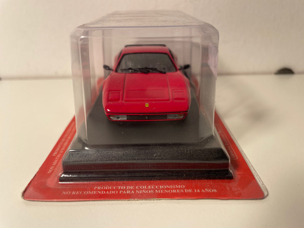 Ferrari 328 GTB rouge de 1985 (blister)