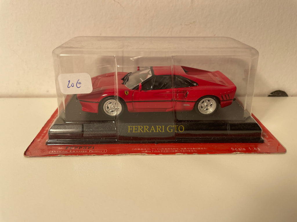 Ferrari GTO rouge (blister)
