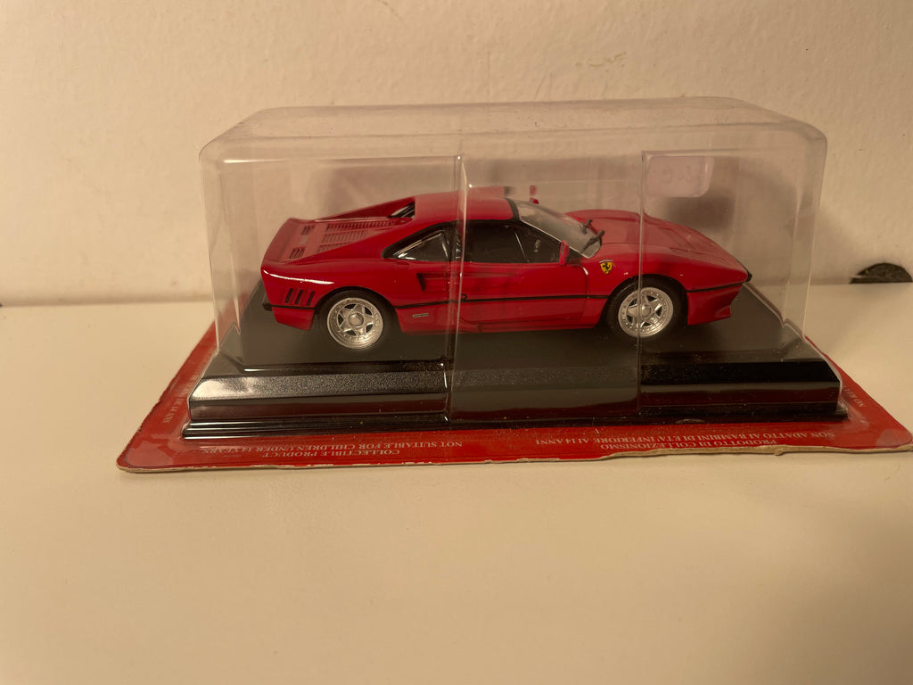 Ferrari GTO rouge (blister)