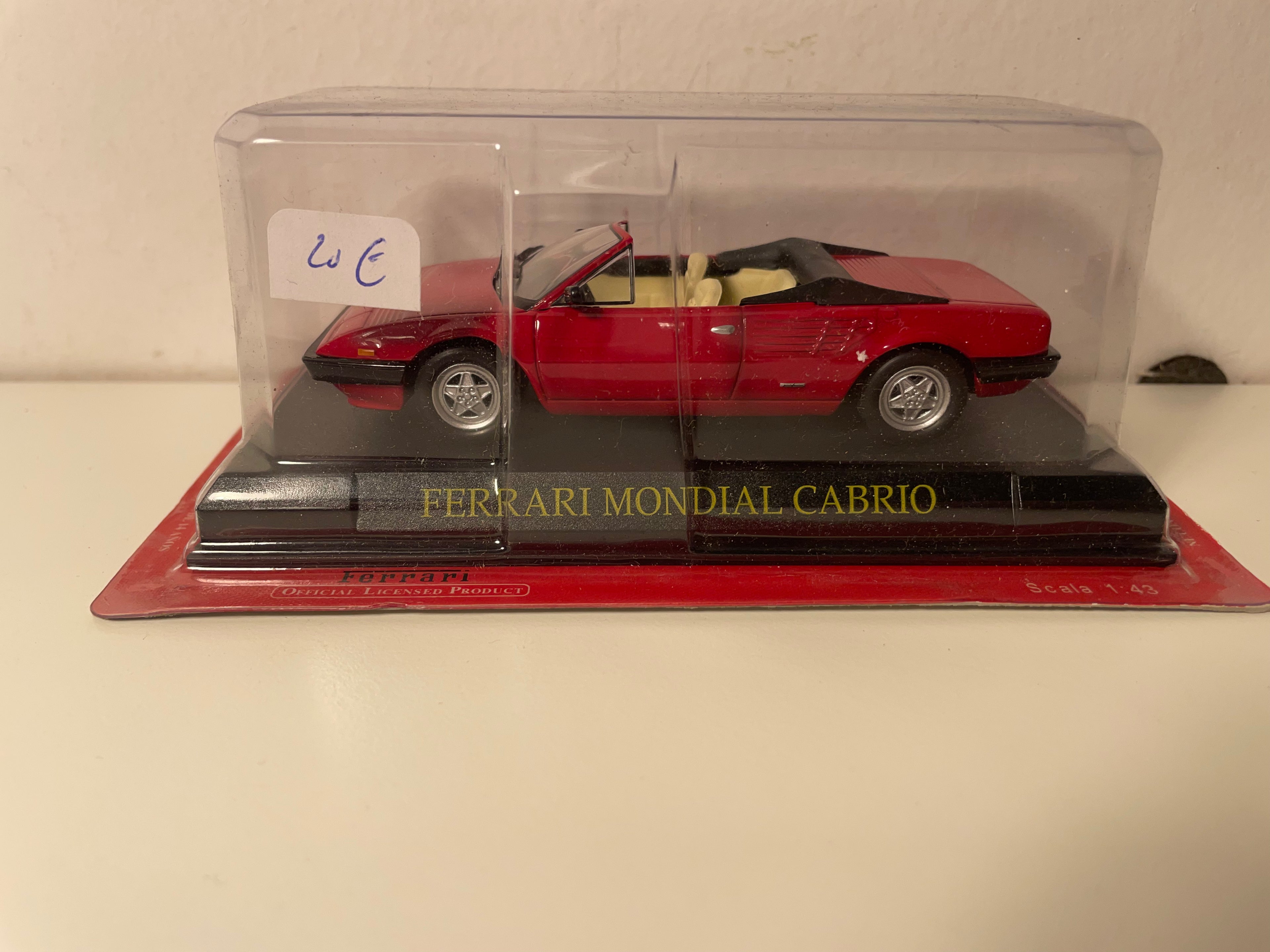 Ferrari Mondial Cabrio rout (blister)