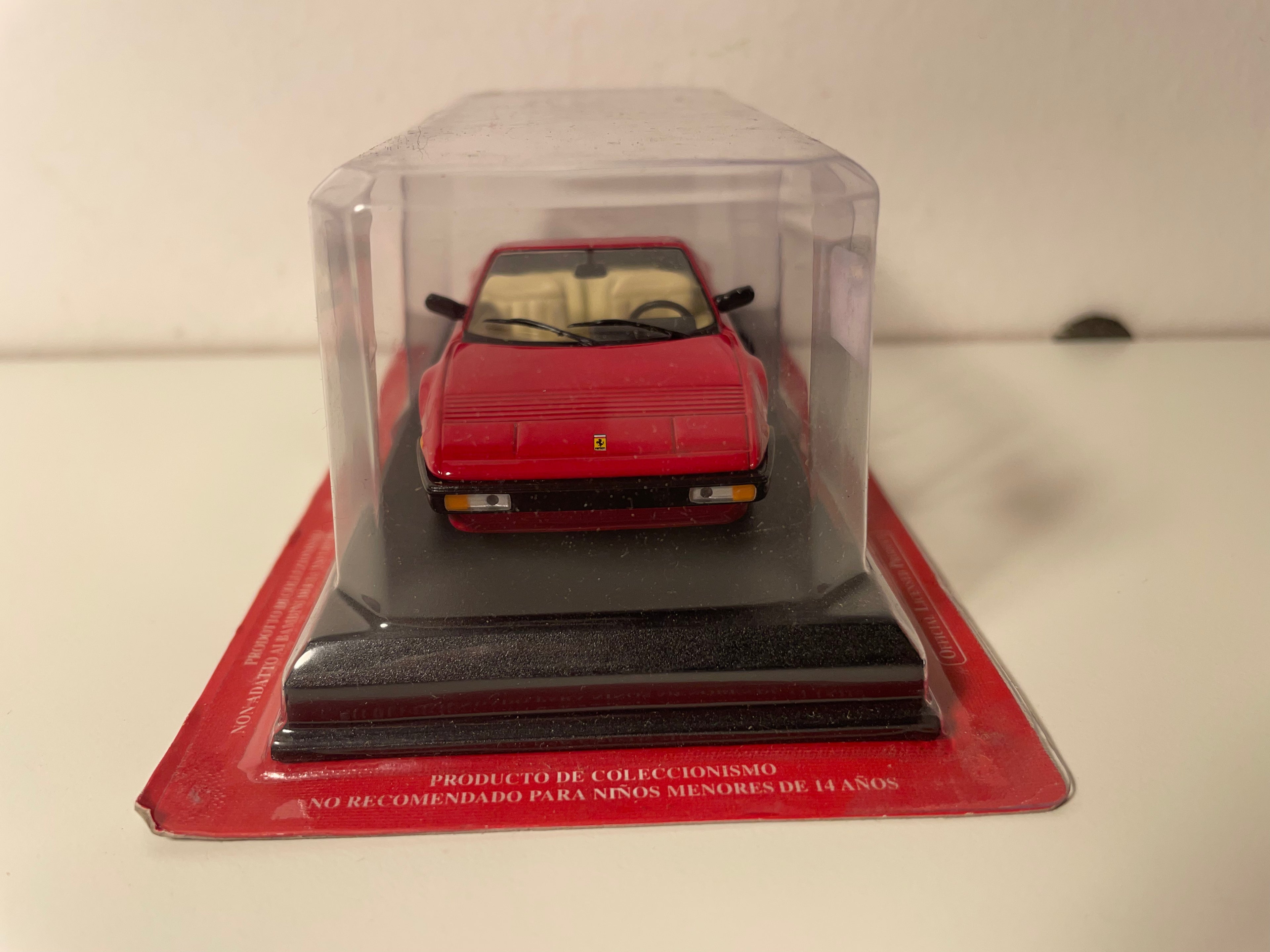 Ferrari Mondial Cabrio rout (blister)