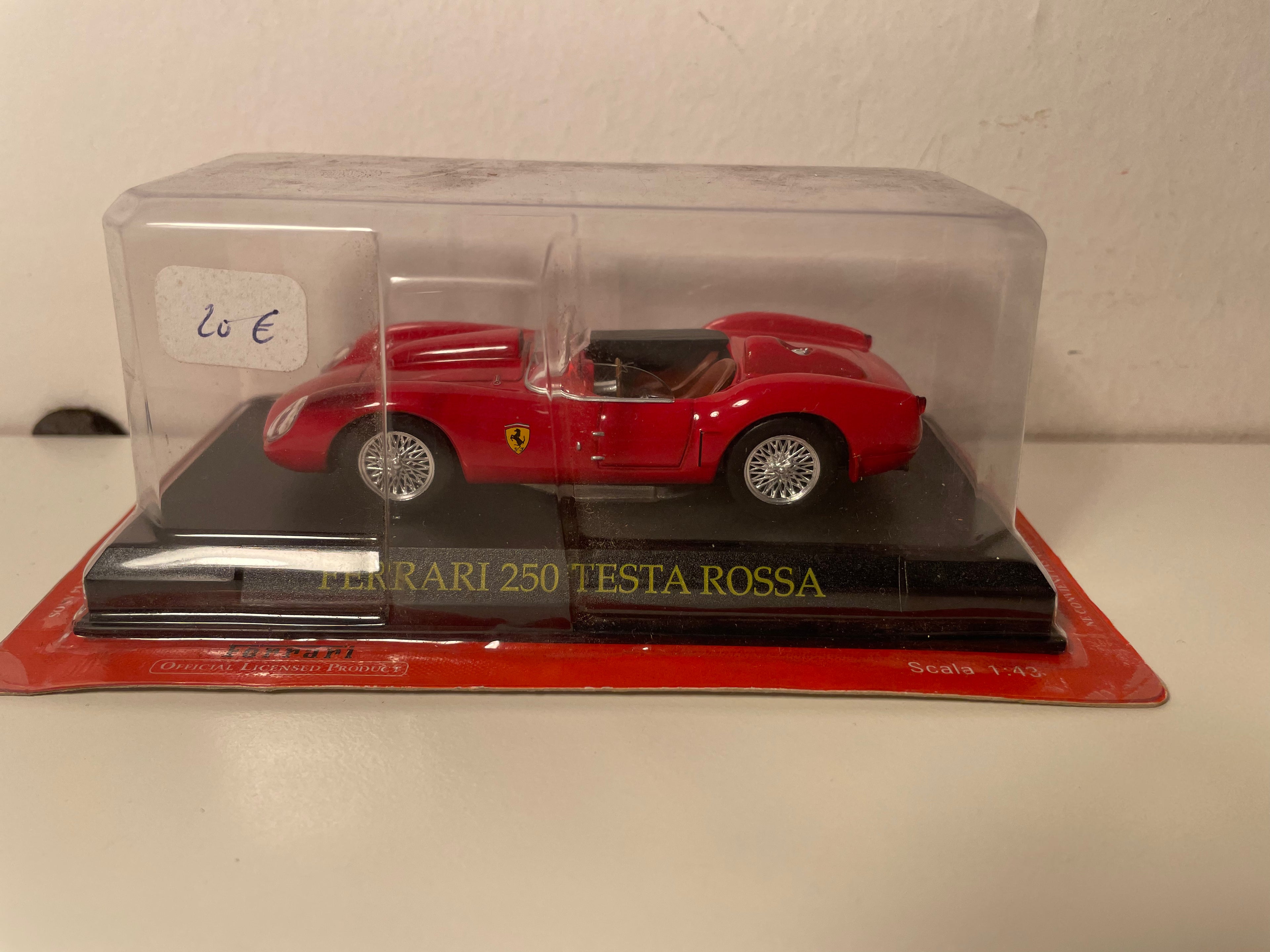 Ferrari 250 Testarossa vermelha (blister)