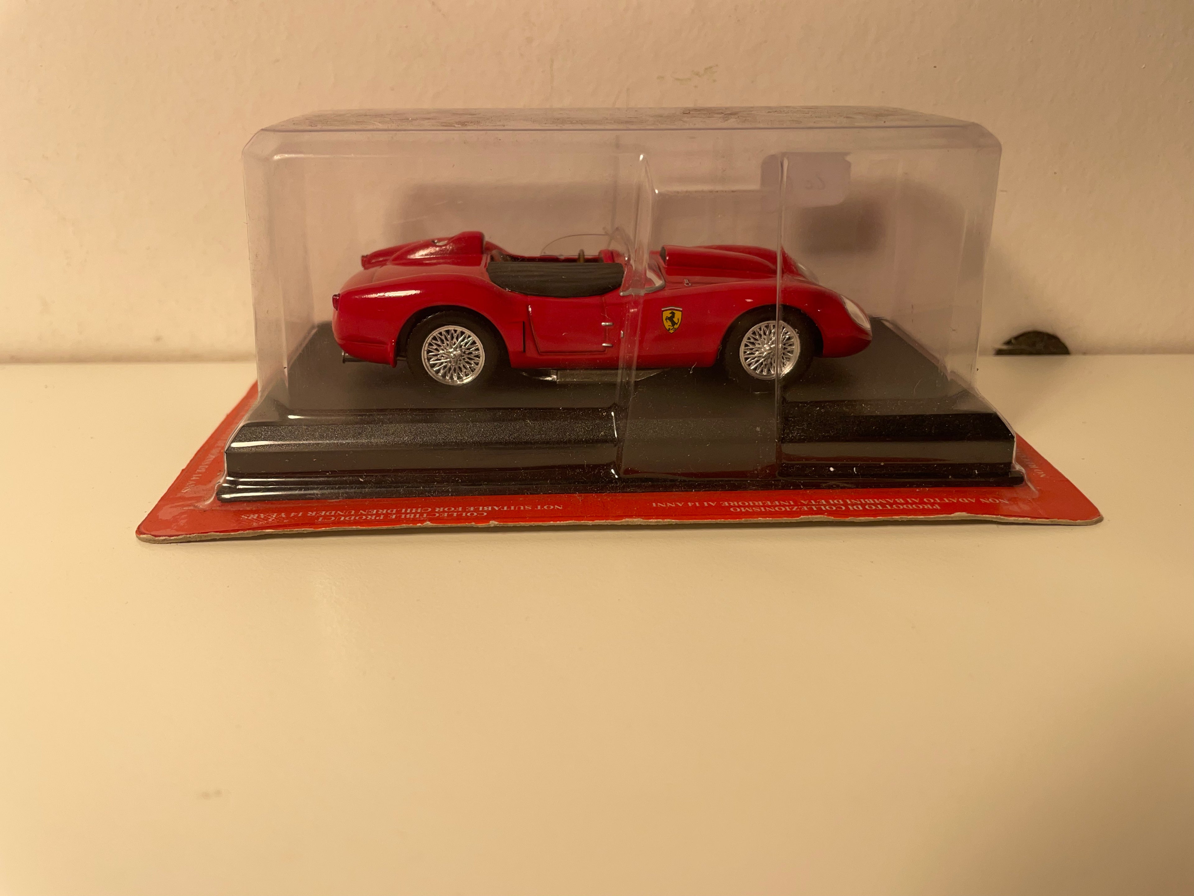 Ferrari 250 Testarossa vermelha (blister)