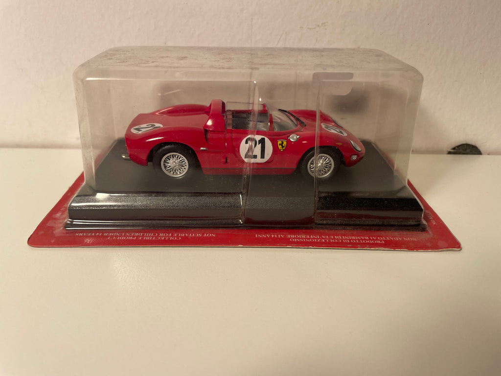 Ferrari 250 P rouge numéro 21 (blister)