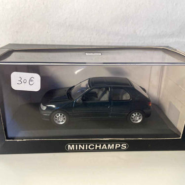 Peugeot 306 verte foncée (Minichamps)