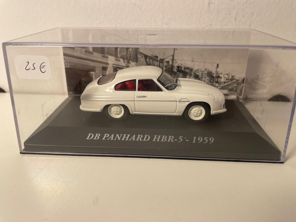 DB Panhard HBR-5 blanco de 1959