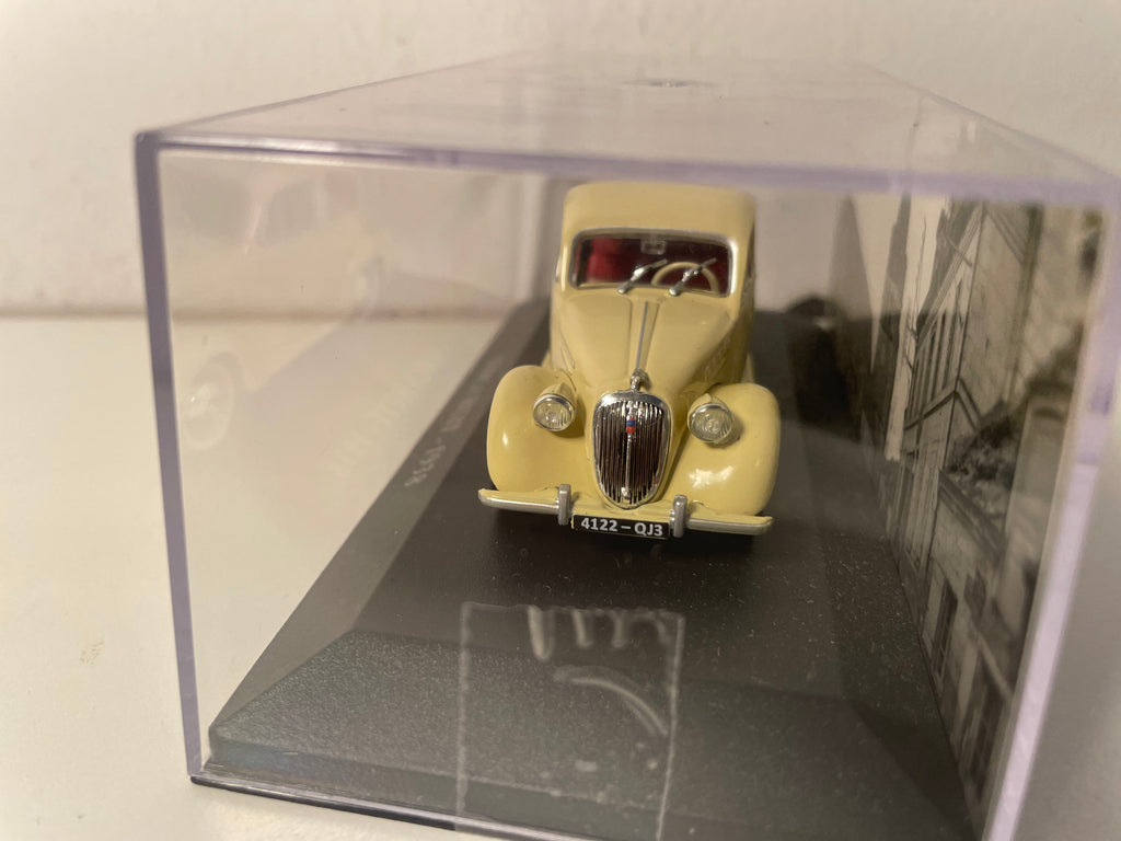 1938 beige Simca Ocho (Simca 8)