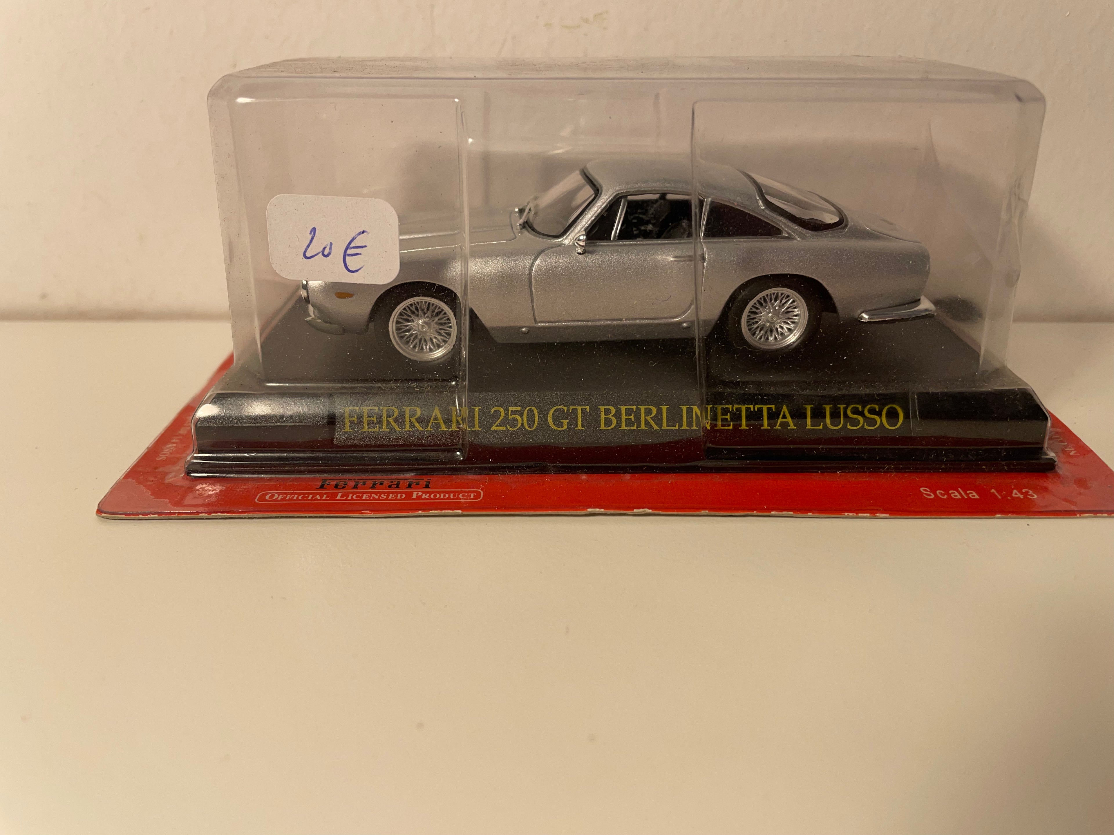 Ferrari 250 GT Berlinetta Lusso Grijs (Blister)