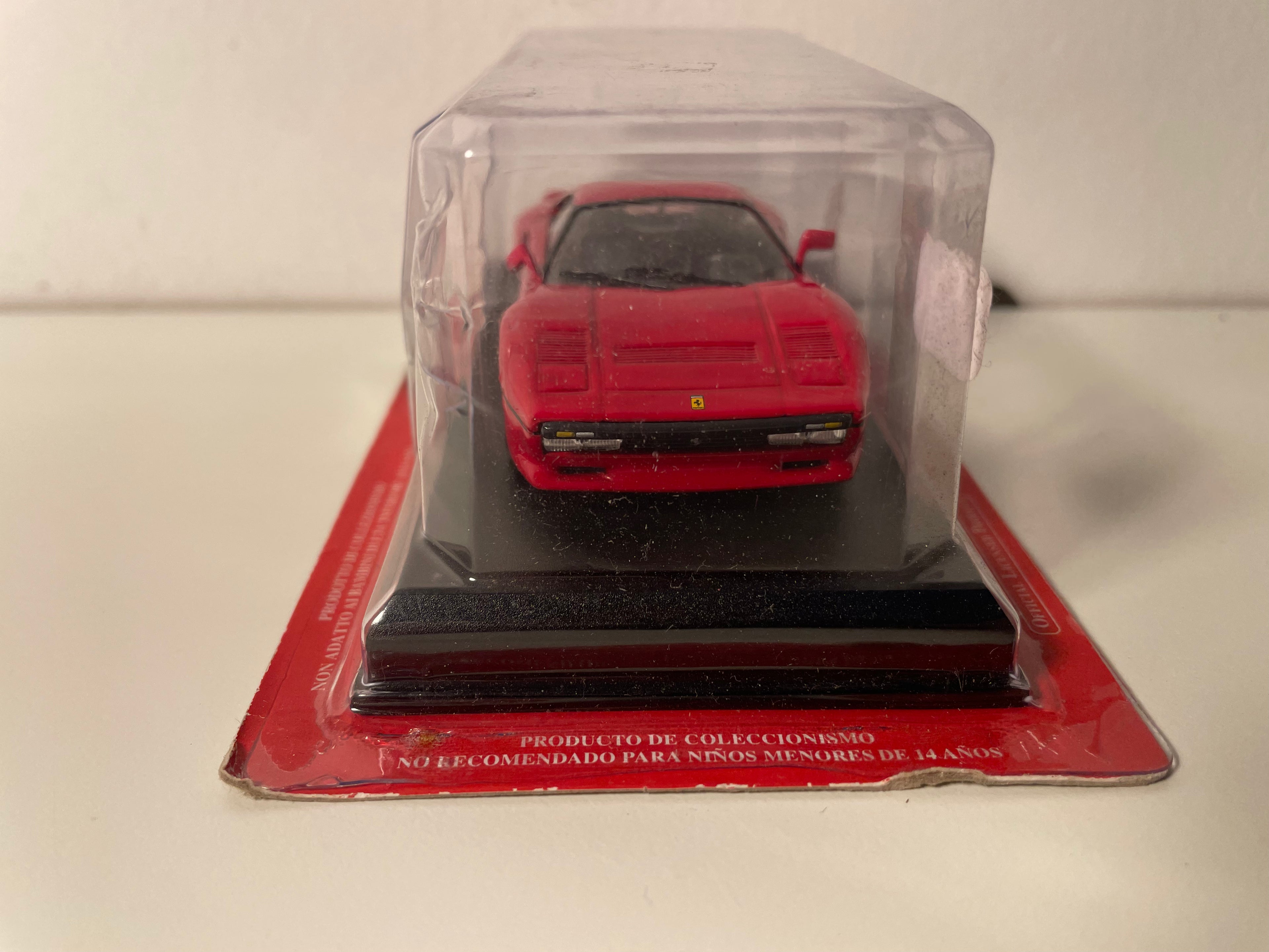 Ferrari 288 GTO Vermelha (Blister)