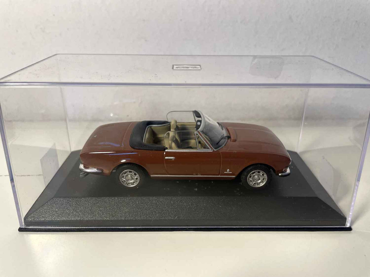 Peugeot 504 cabriolet brun doré (Minichamps)