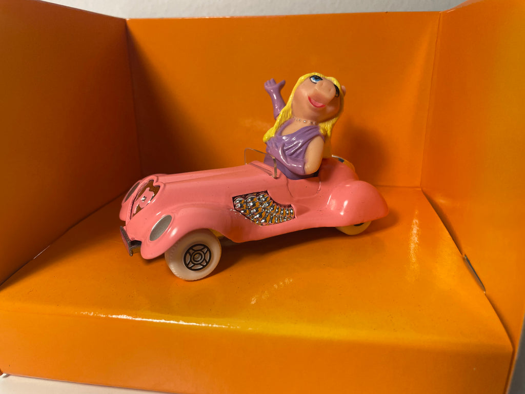 La voiture rose de Miss Piggie la cochonne du Muppet Show - collection CORGI