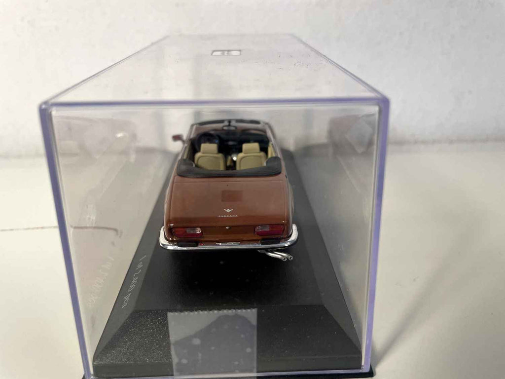 Peugeot 504 cabriolet brun doré (Minichamps)
