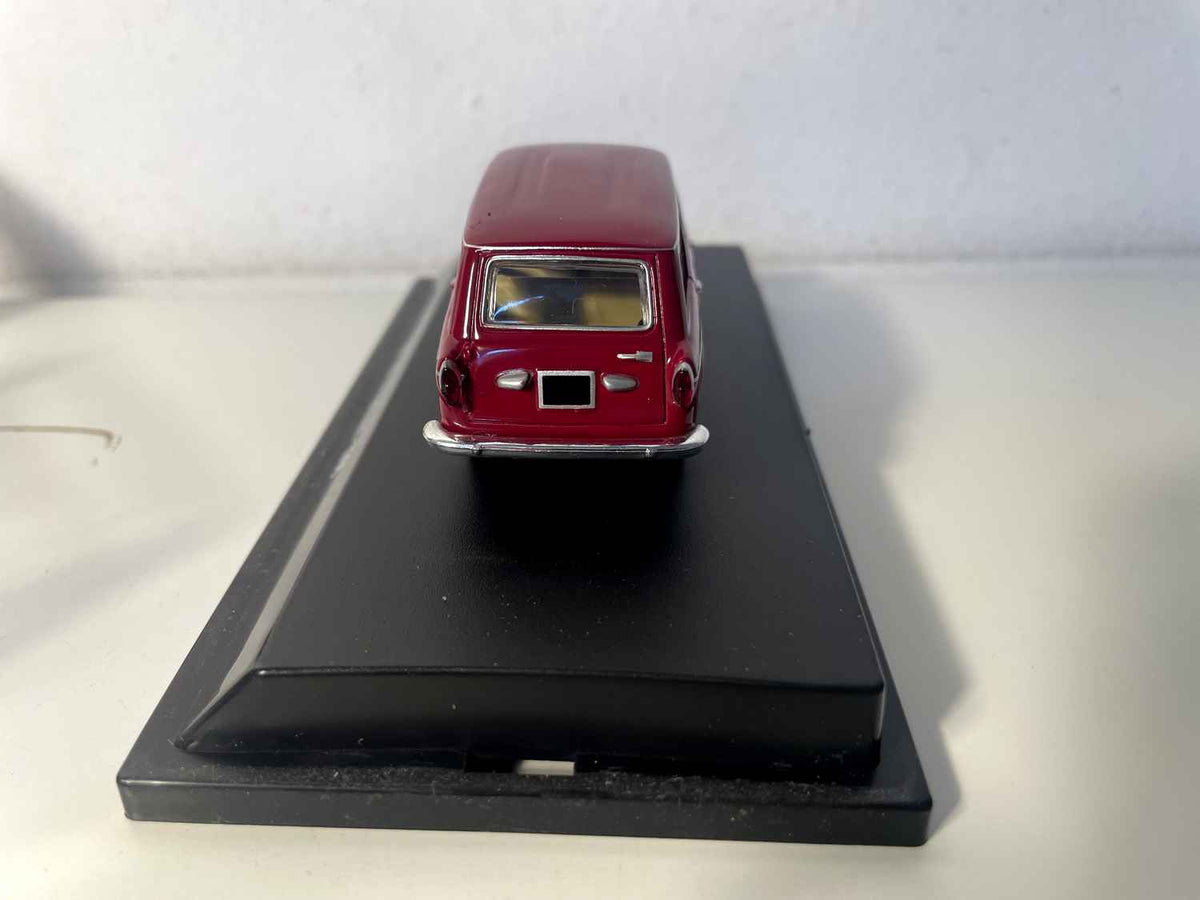 Fiat 1100 R Familiare bordeaux de 1966 - collection Starline models
