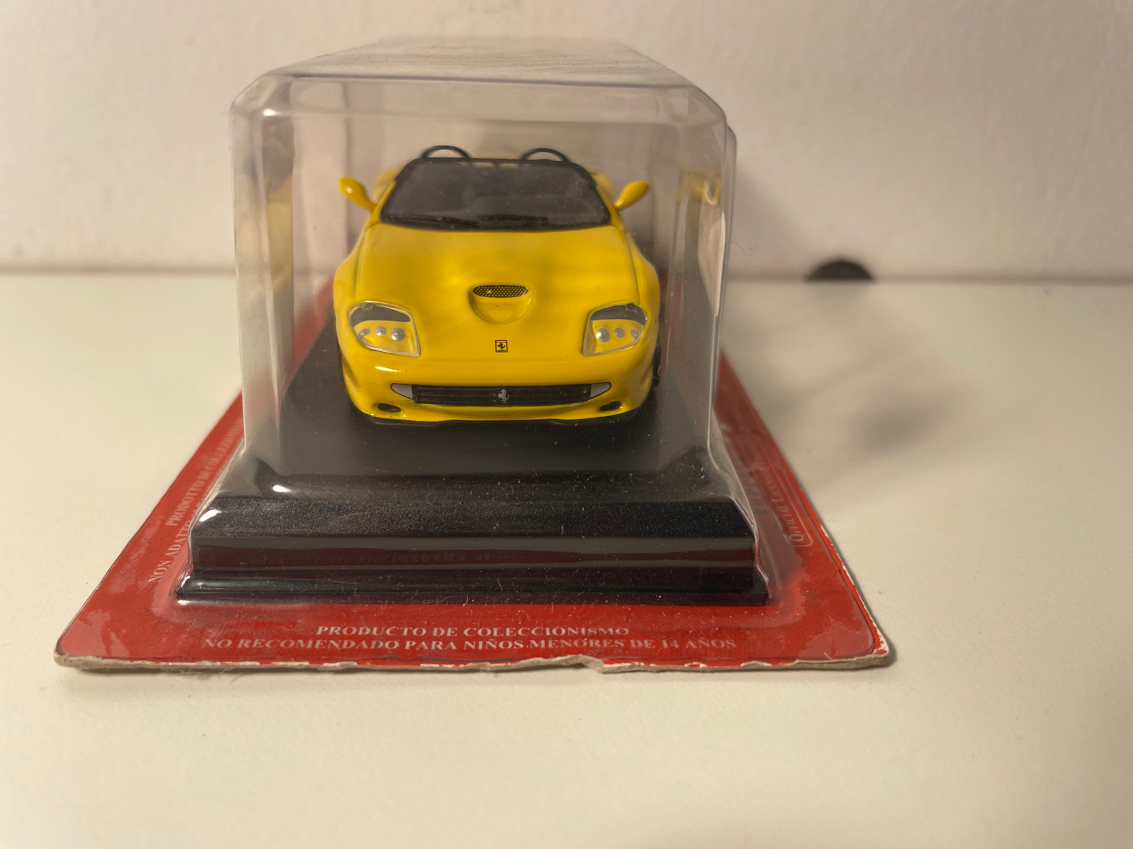 Ferrari 550 Barchetta Geel (Blister)