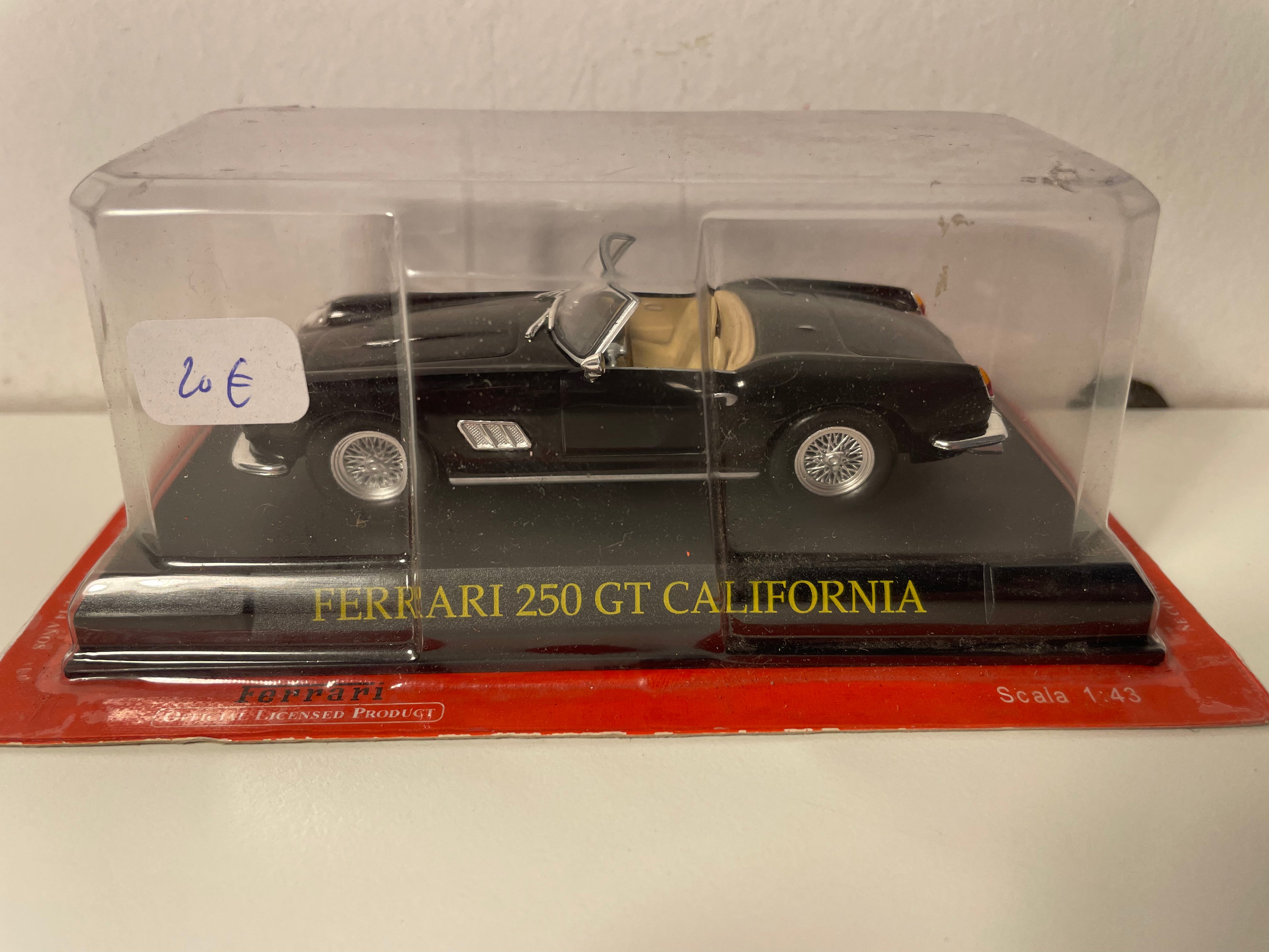 Ferrari 250 GT California Zwart (Blister)