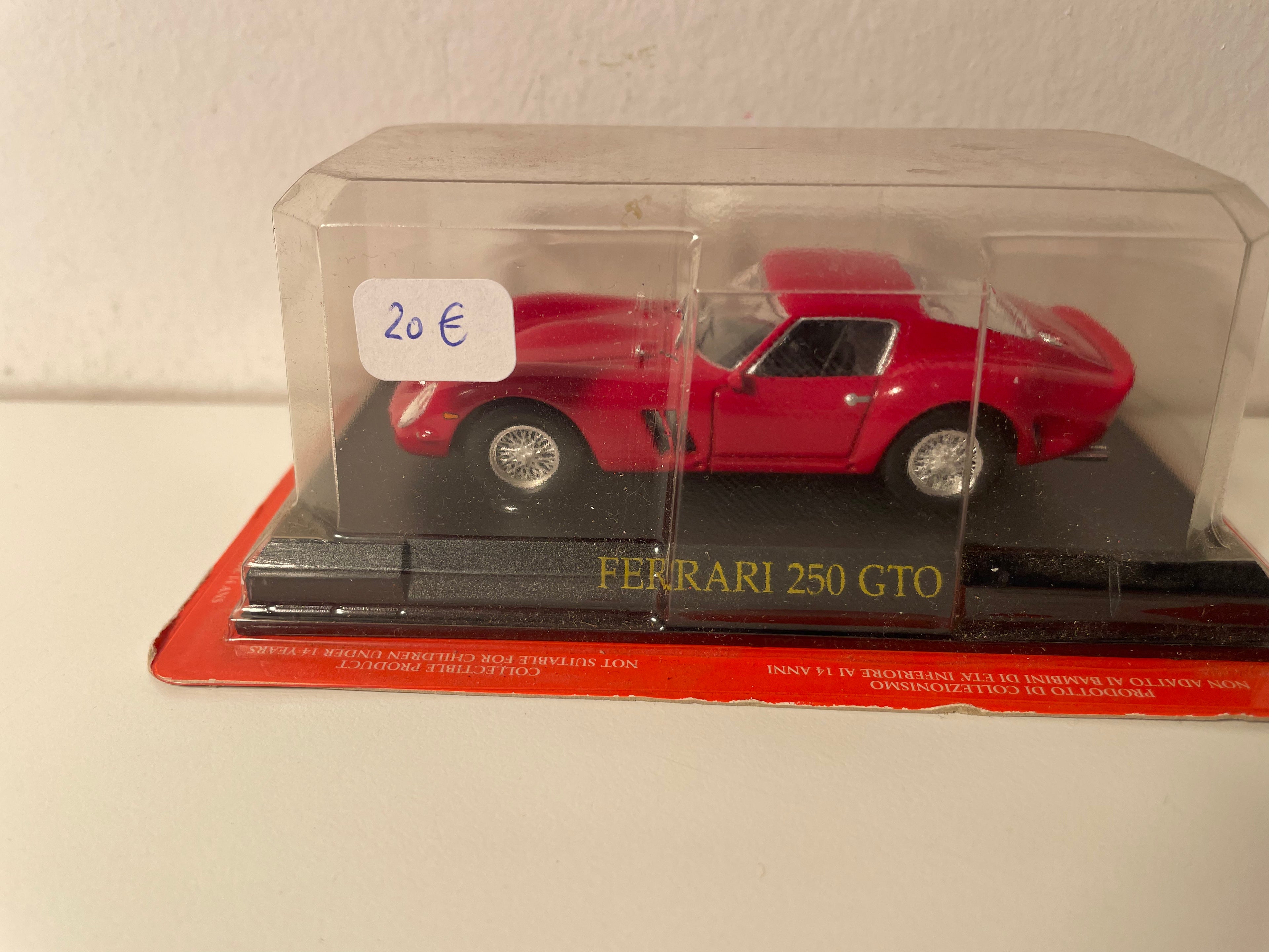 Ferrari 250 GTO vermelho (blister)