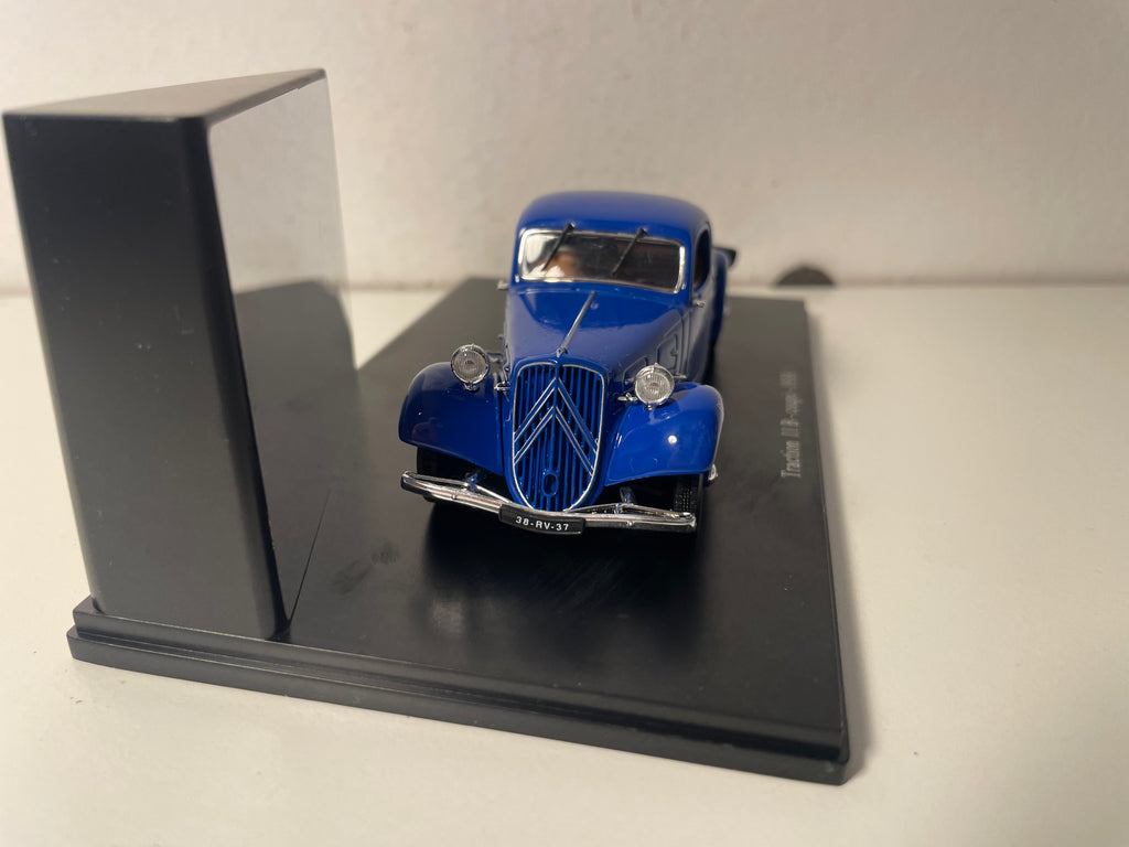 Citroën Traction 11 B coupé blu del 1938 (scatola plexi)