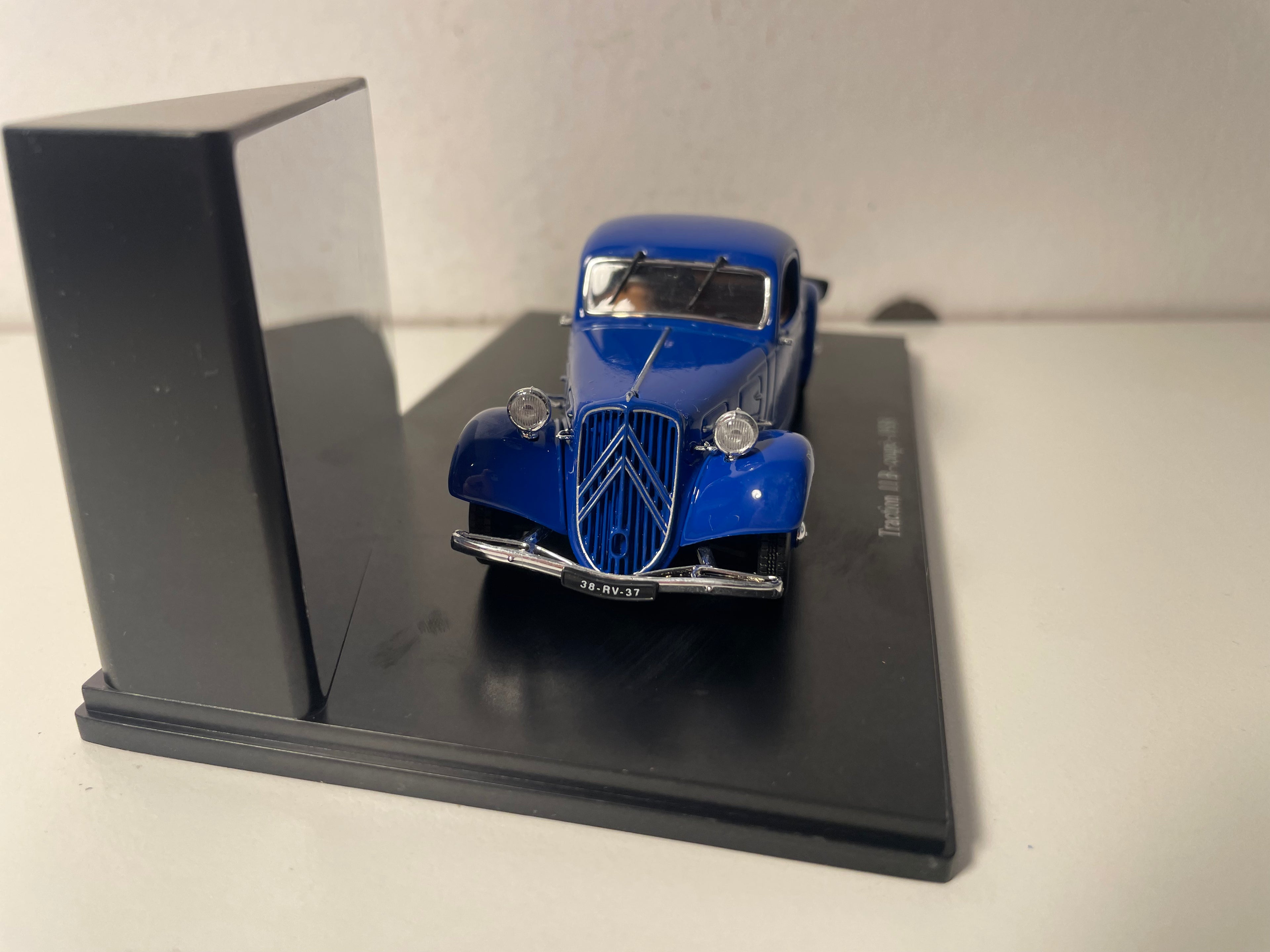 Citroën Traction 11 B coupé blo mé 1938 (plexi-Box)