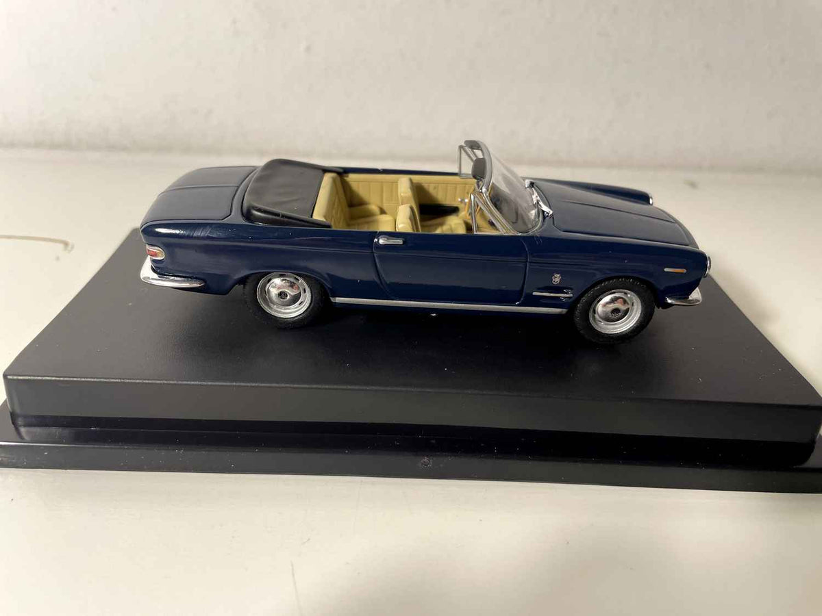 Fiat 2300 S Cabriolet blo vum 1962 - Sammlung Starline Modeller