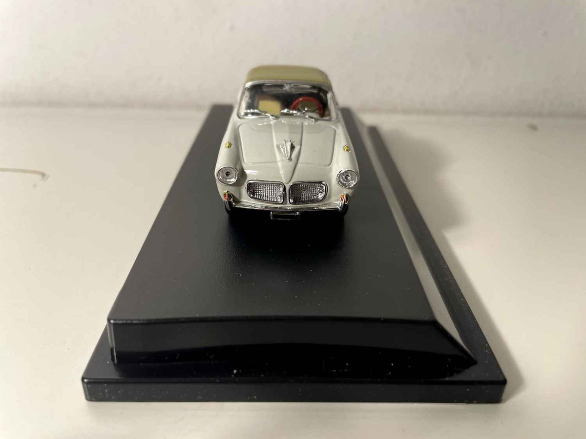Fiat 1100 TV biała i brązowy dach z 1959 roku - kolekcja modeli Starline