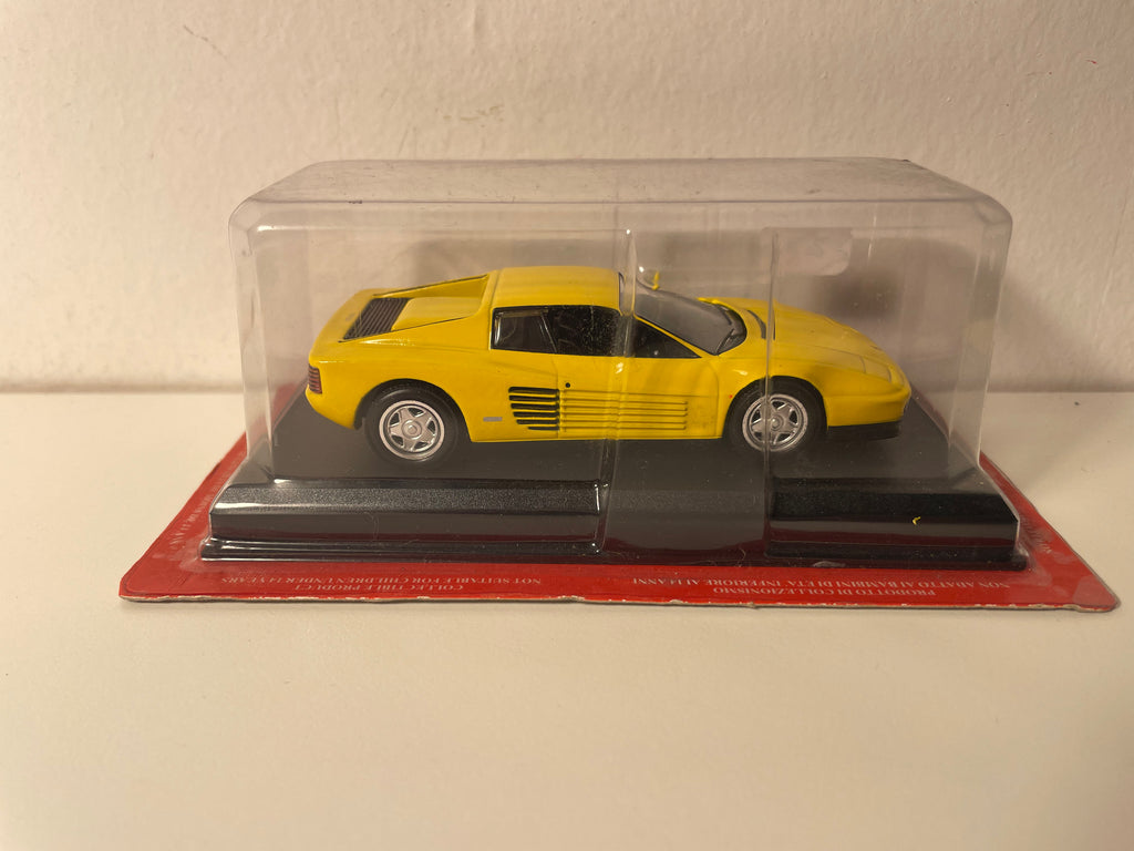 Ferrari Testarossa jaune (blister)