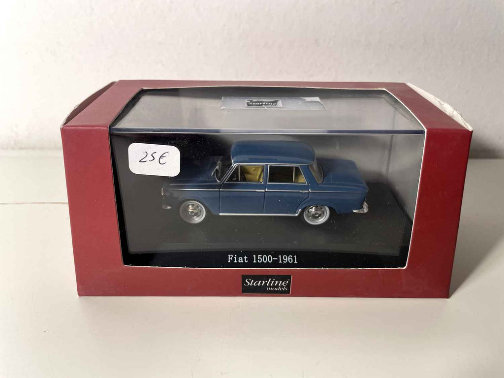Fiat 1500 blu del 1961 - collezione modelli Starline
