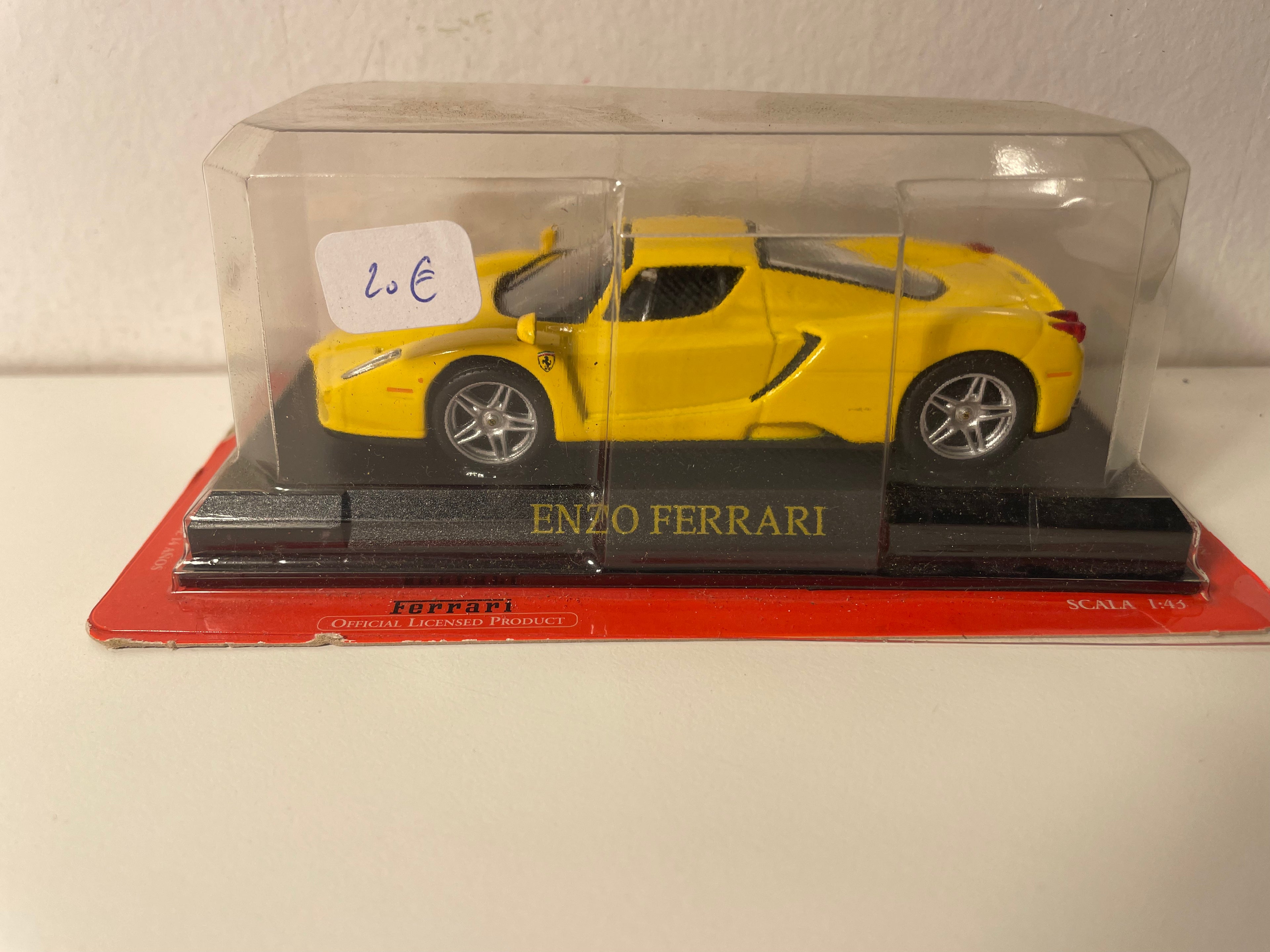 Ferrari Enzo Ferrari giel (blister)
