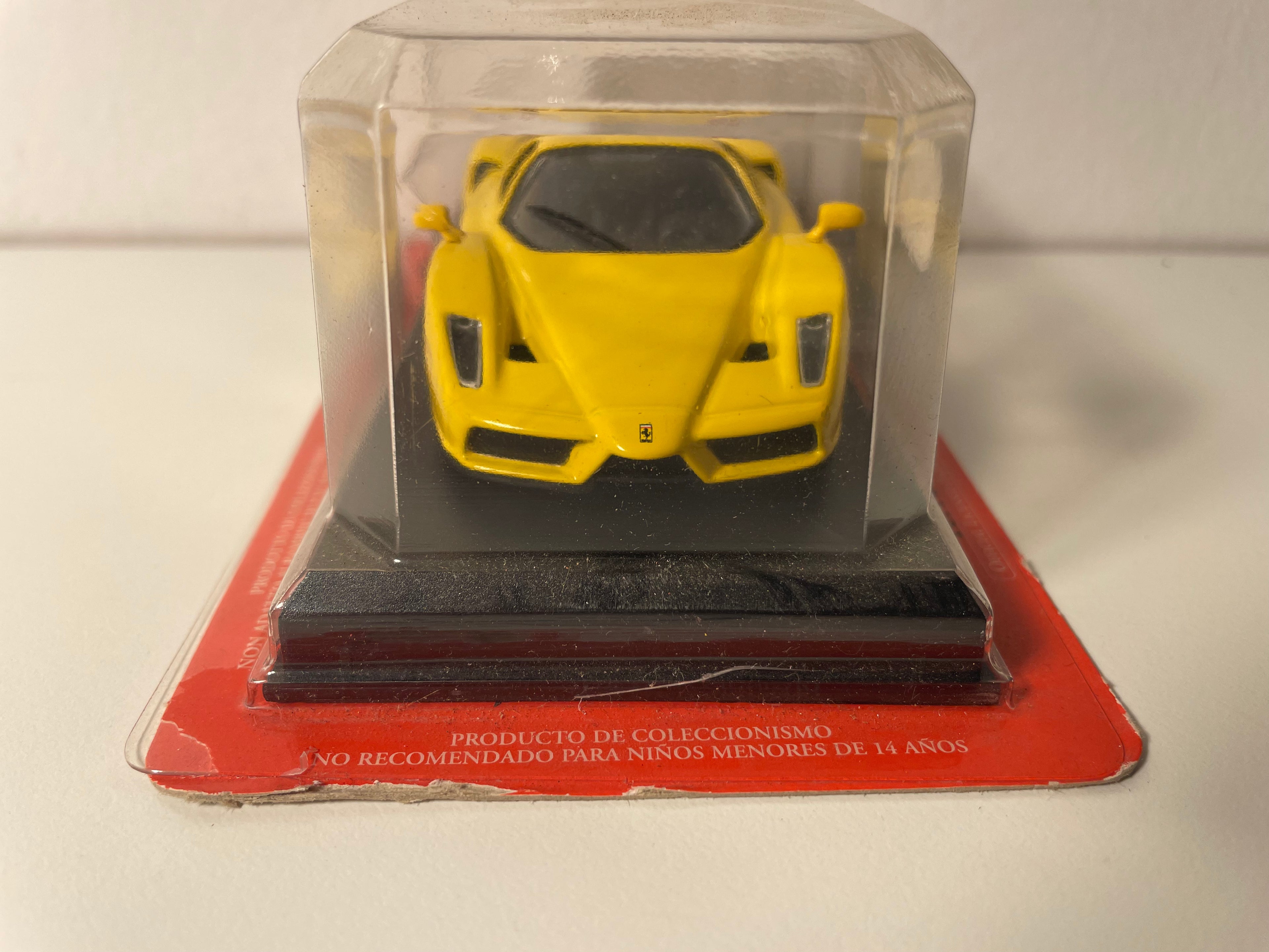 Ferrari Enzo Ferrari giel (blister)