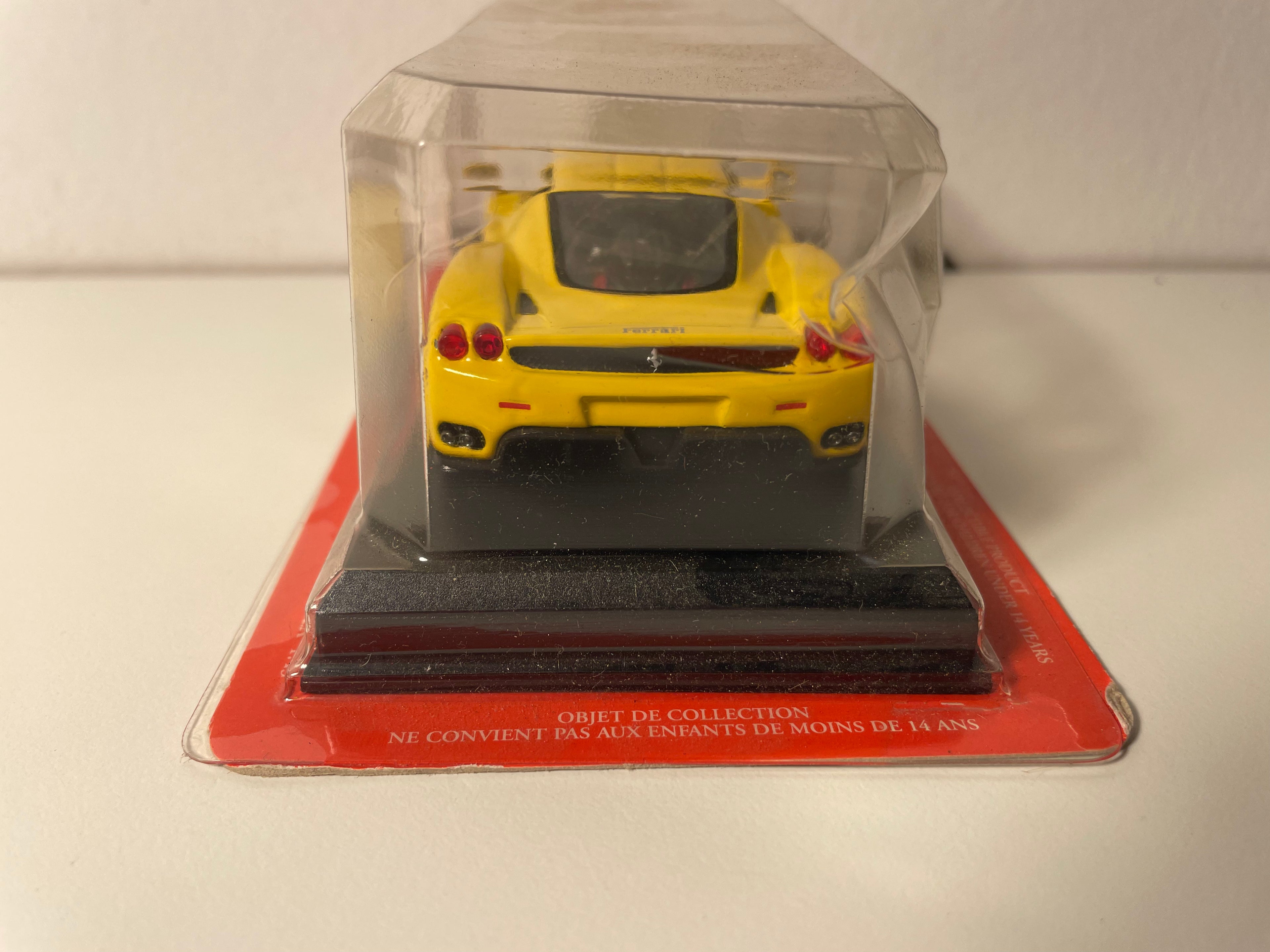 Ferrari Enzo Ferrari giel (blister)