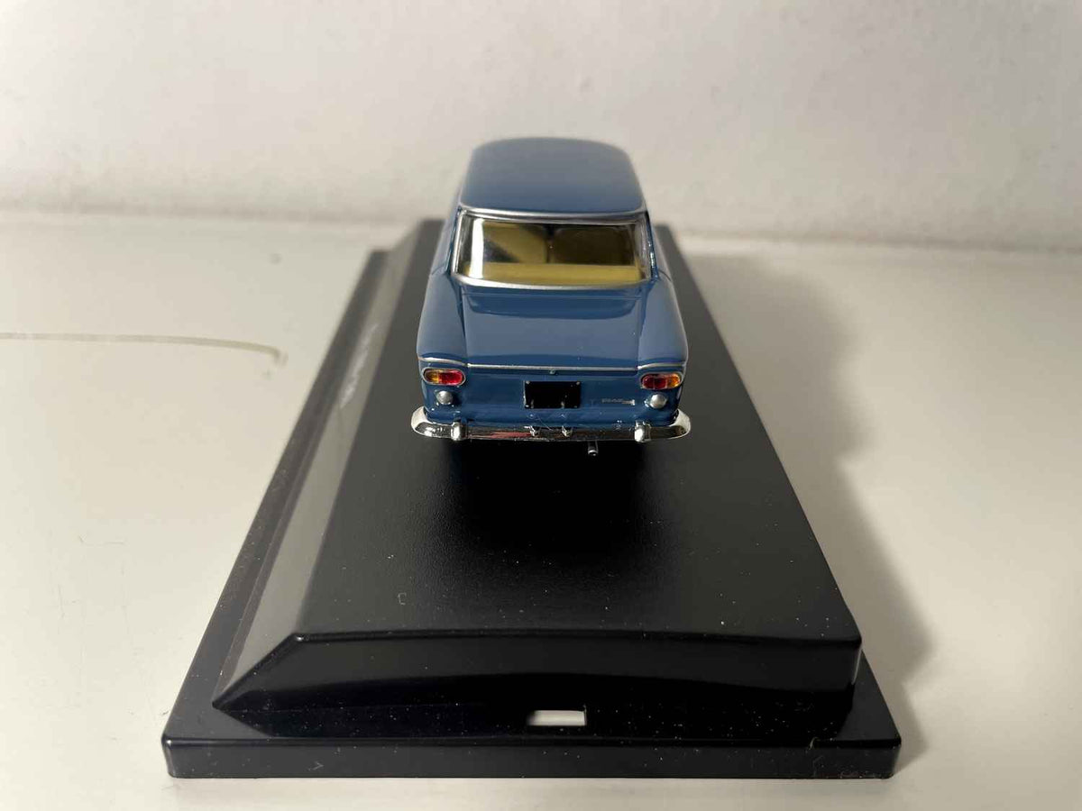 Fiat 1500 blu del 1961 - collezione modelli Starline