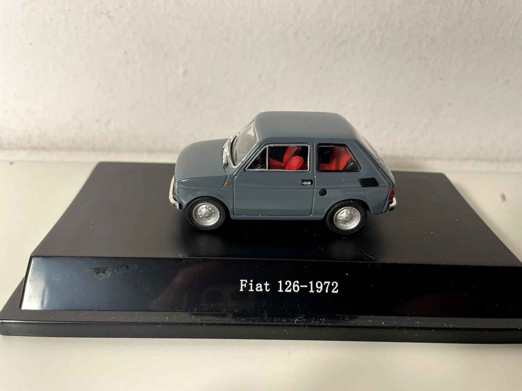 Fiat 126 grijs van 1972 - Starline modellen collectie