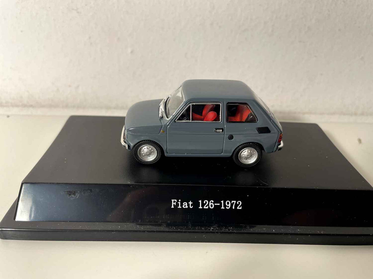 Fiat 126 grijs van 1972 - Starline modellen collectie
