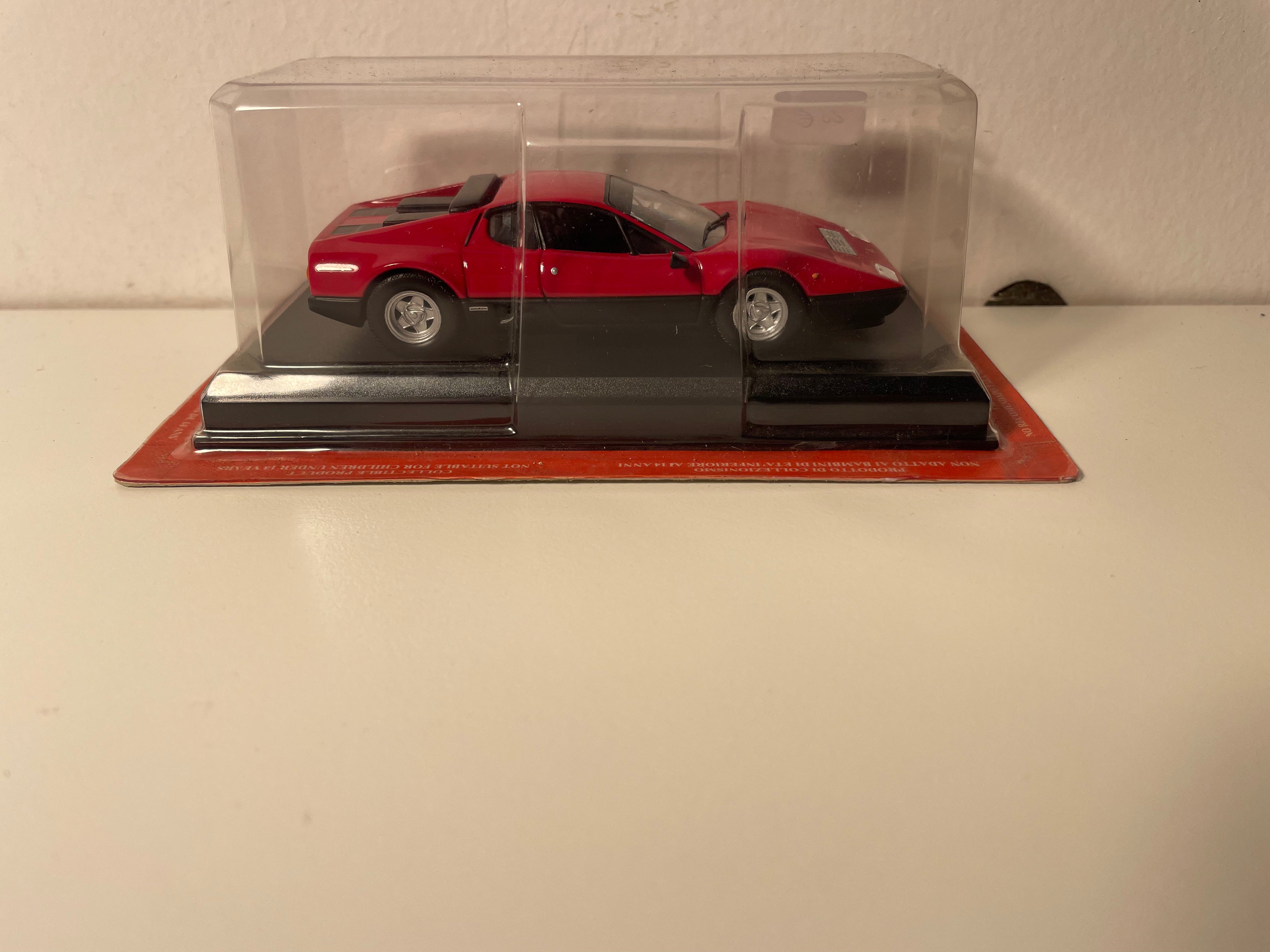 Ferrari 512 BB rood (blister)