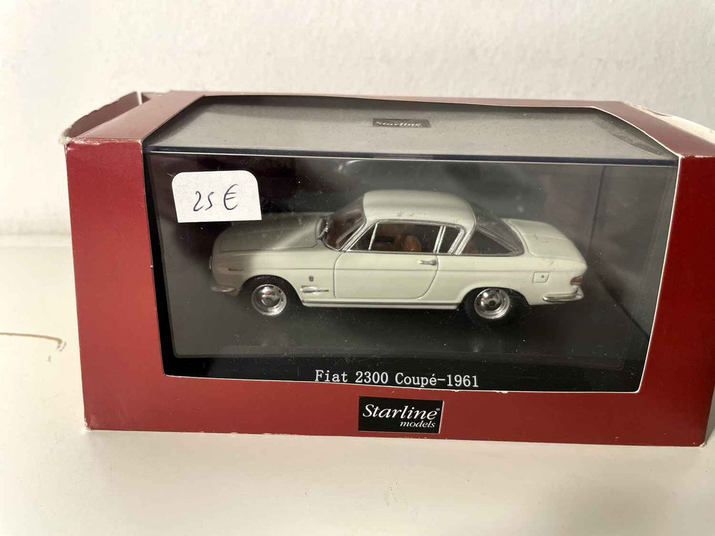 1961 White Fiat 2300 Coupe - Starline Models Collection