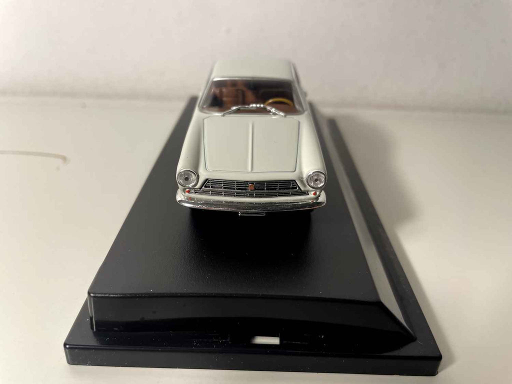 1961 White Fiat 2300 Coupe - Starline Models Collection