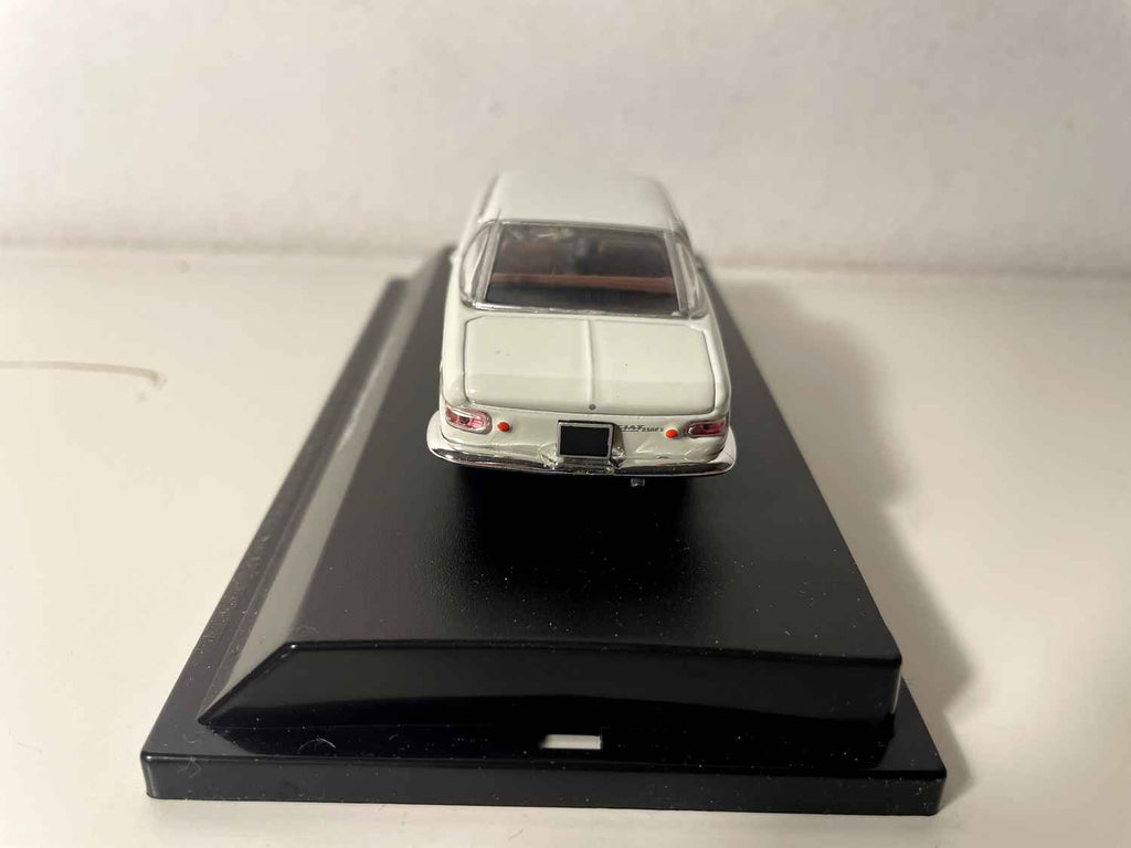 1961 White Fiat 2300 Coupe - Starline Models Collection