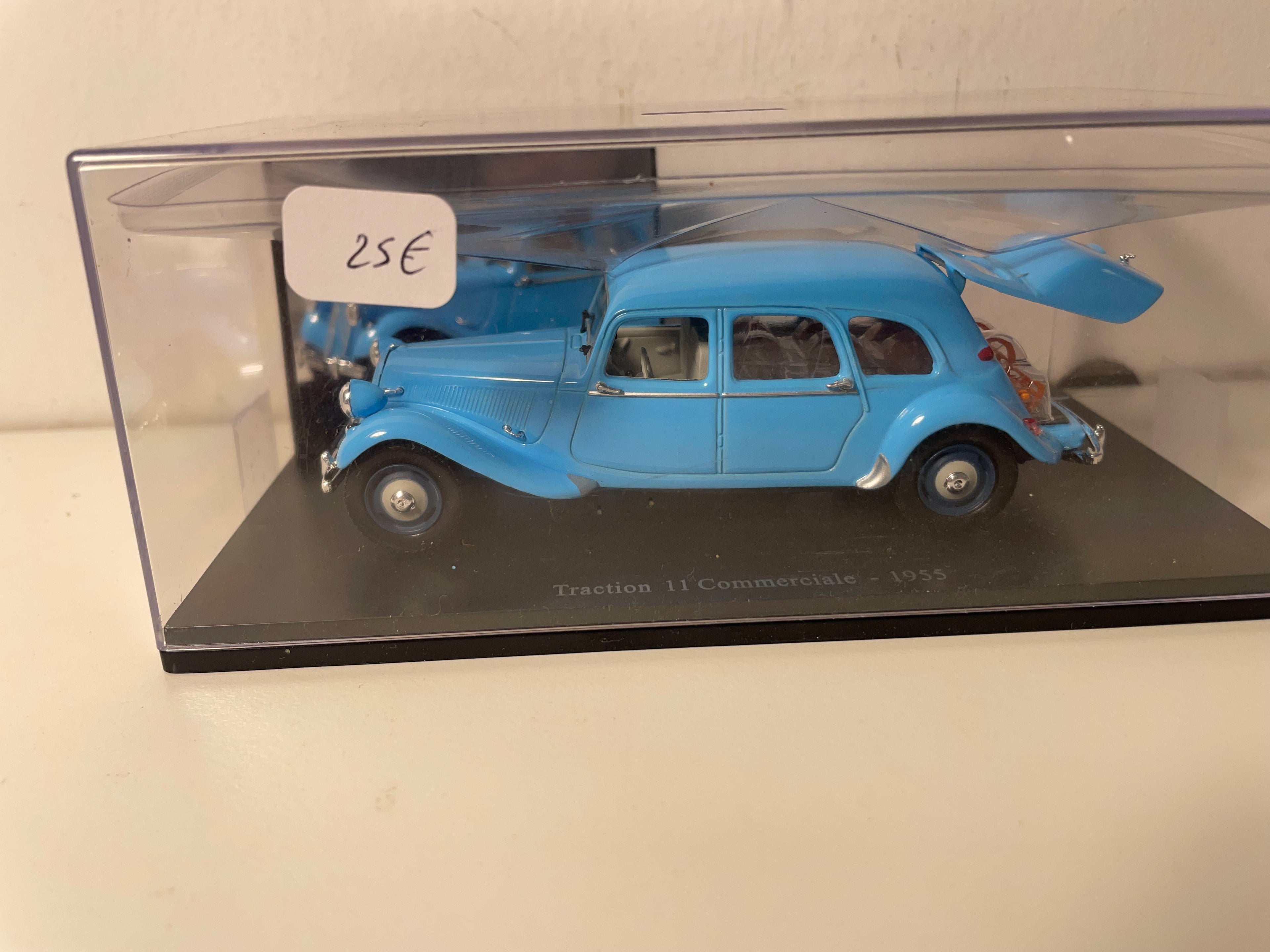 1955 Citroën Traction 11 Commerciale Light Blue (Plexi Box)