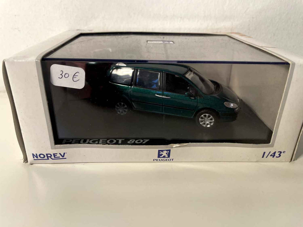 Peugeot 807 verte foncée (coffret boite rectangle) Norev