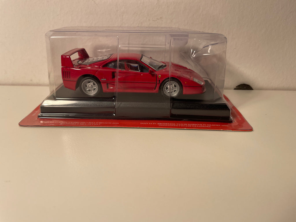 Ferrari F40 rouge (blister)