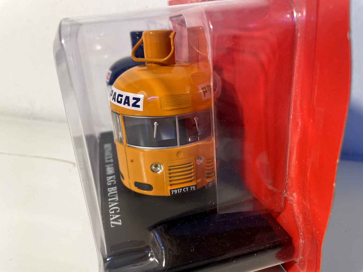 Renault 1400 Kg Butagaz - véhicule en forme de bouteille de gaz