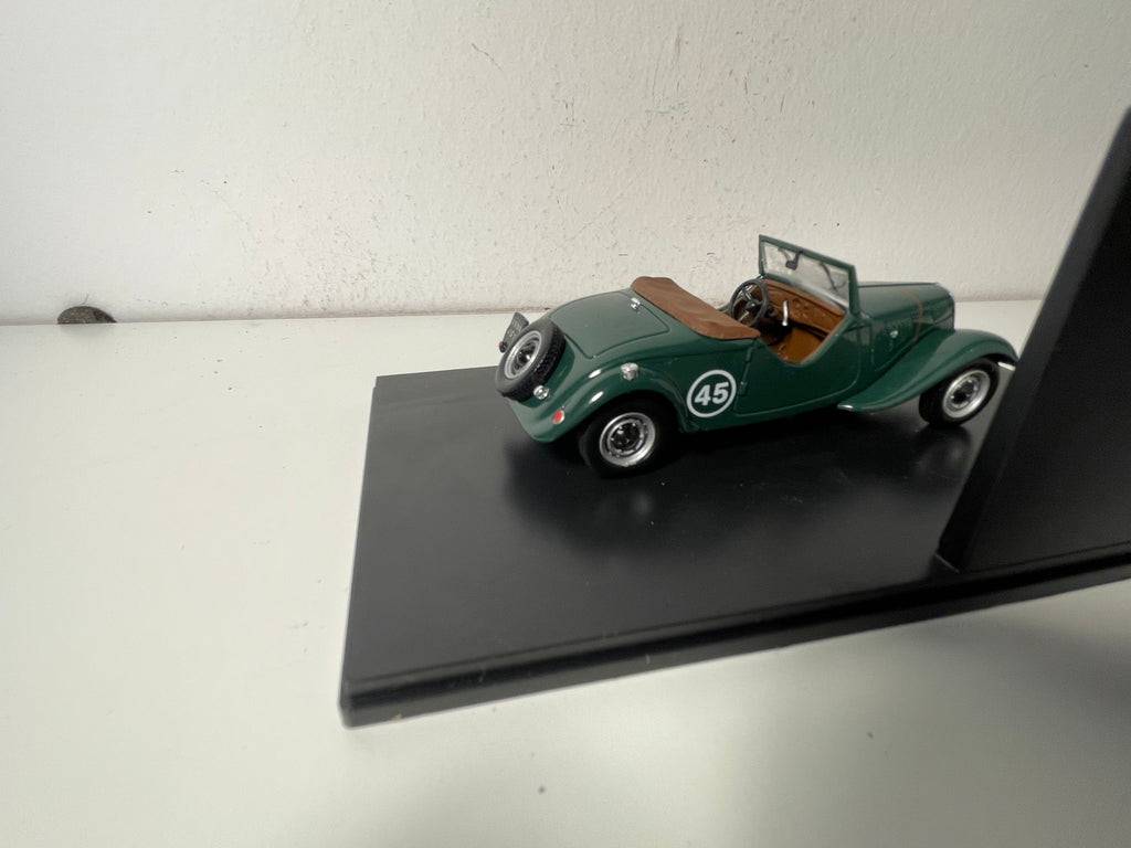 Citroën Traction 11 AL Roadster Pouderoux green number 45 of 1936 (plexi box)